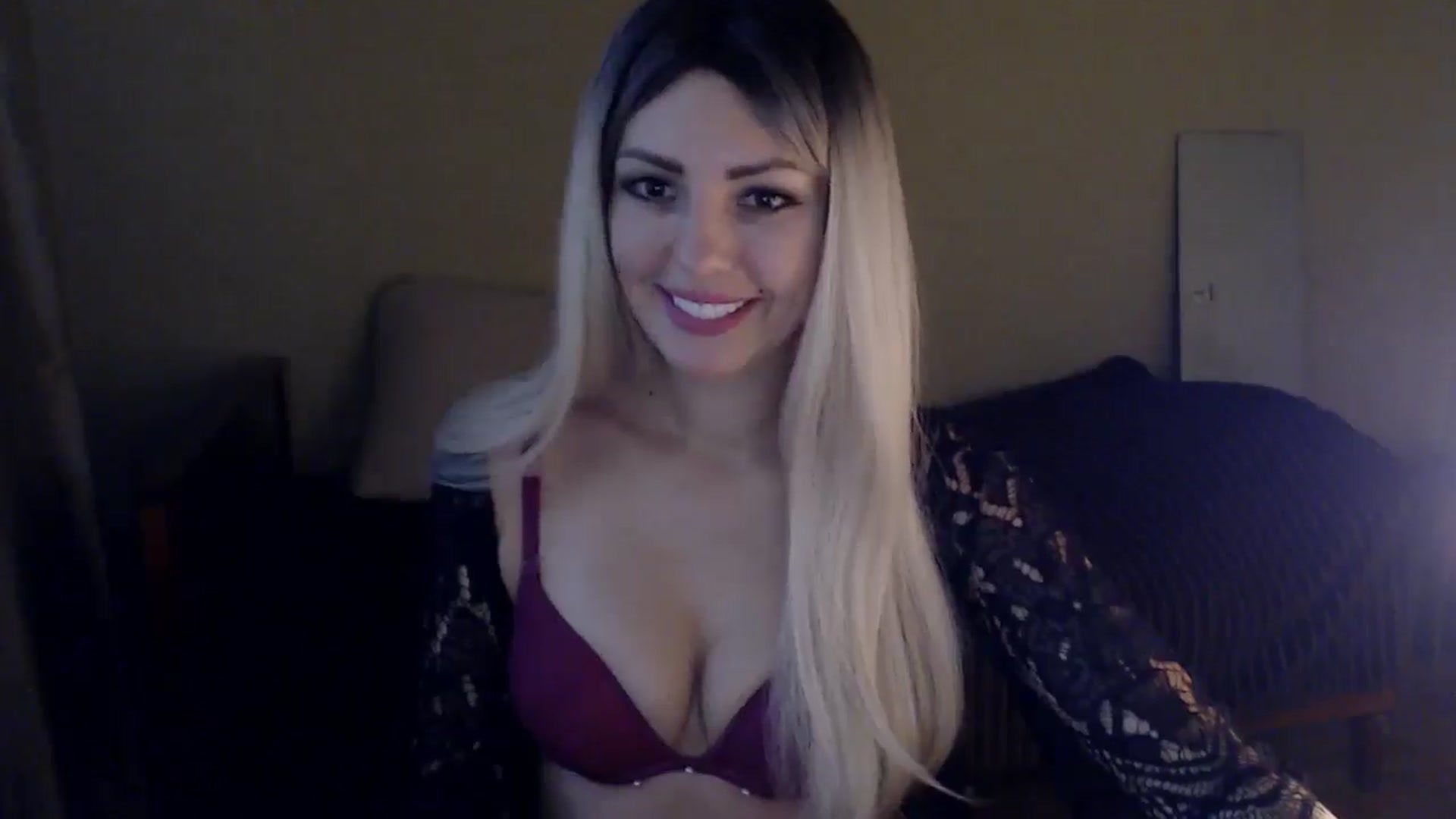 Gallery image thumbnail from Sabine8's myfreecams stream on, 12/12/2024, 11:19 image 2 of 20