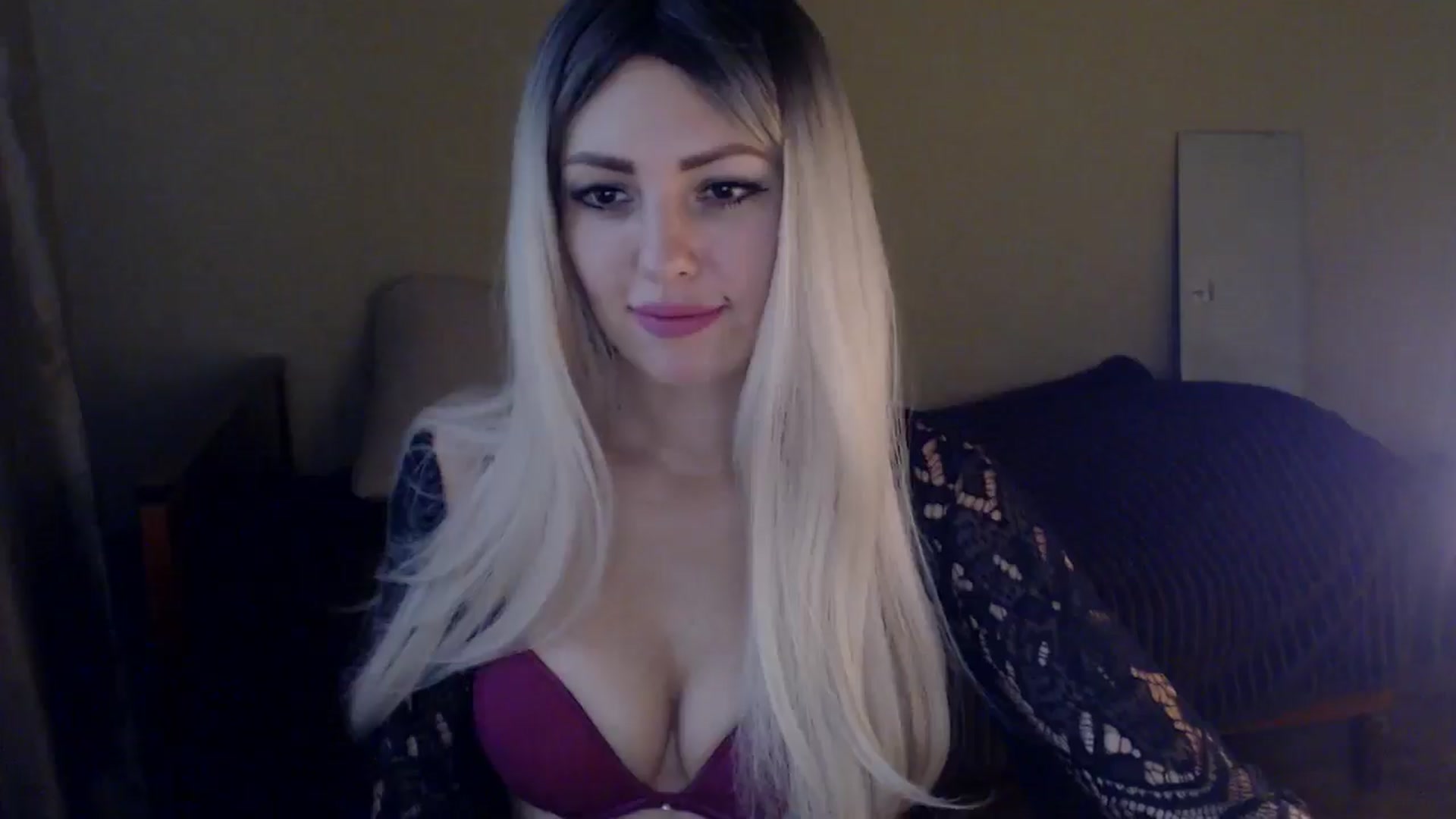 Gallery image thumbnail from Sabine8's myfreecams stream on, 12/12/2024, 11:19 image 13 of 20