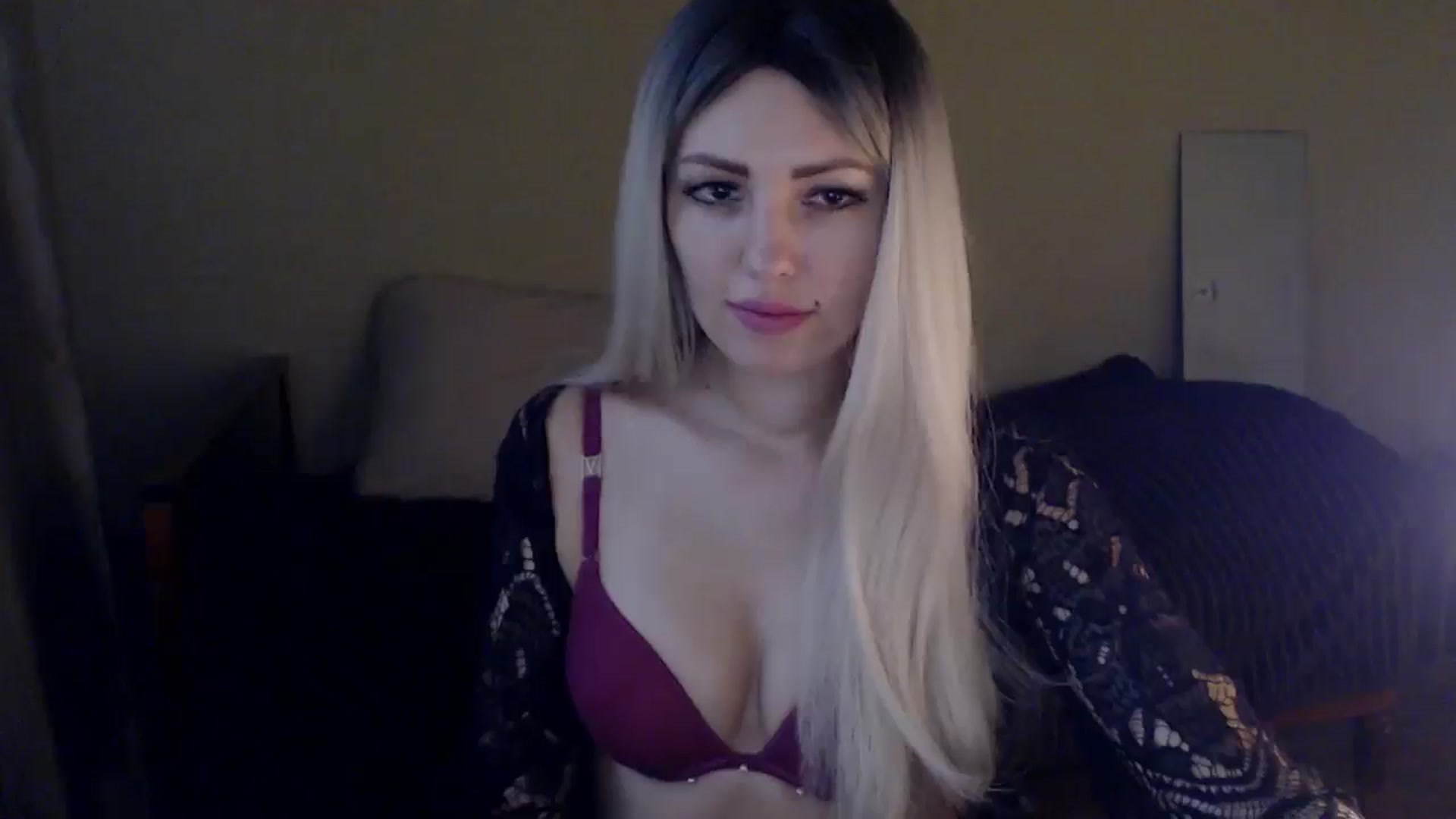 Gallery image thumbnail from Sabine8's myfreecams stream on, 12/12/2024, 11:19 image 18 of 20