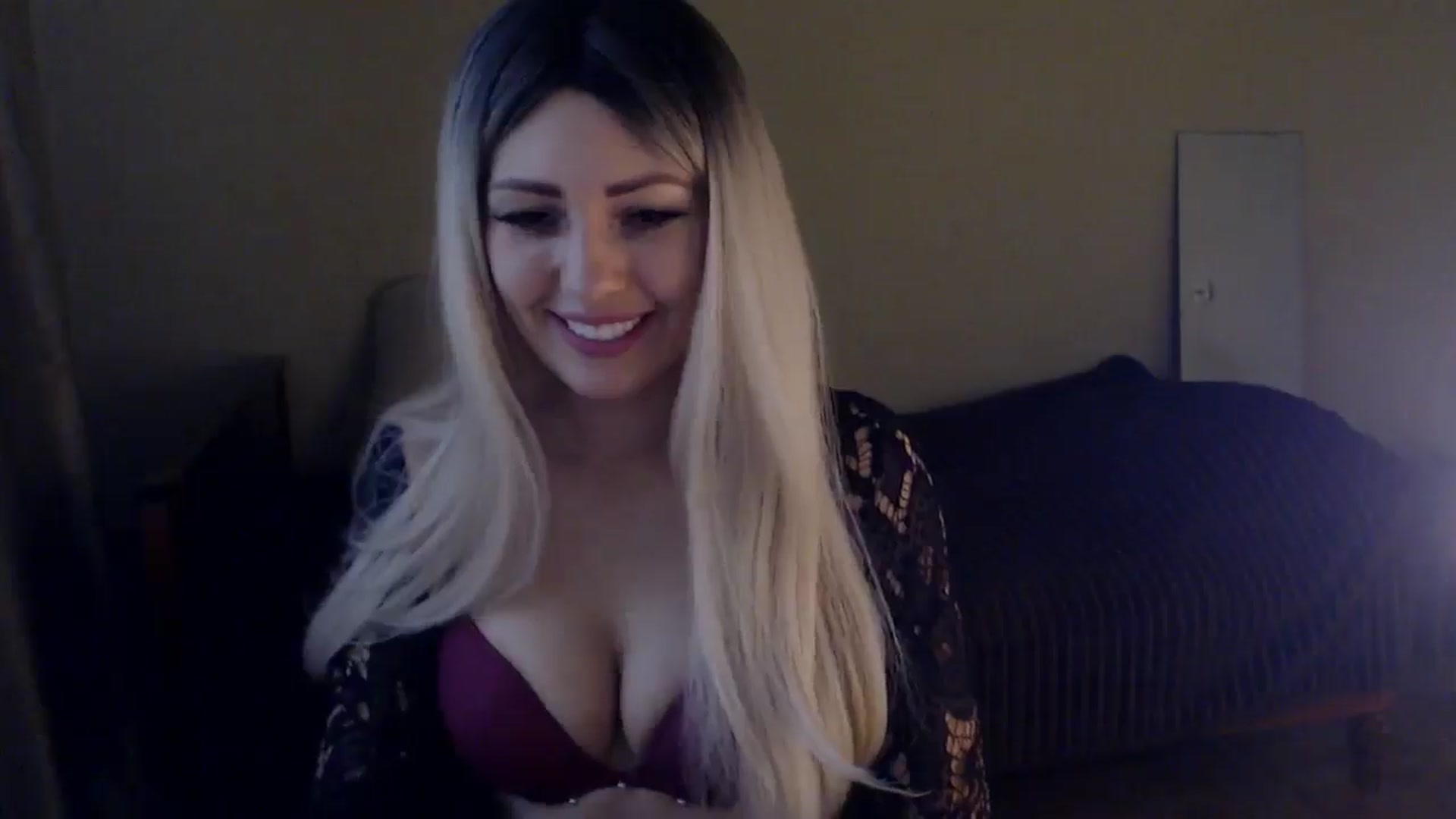 Gallery image thumbnail from Sabine8's myfreecams stream on, 12/12/2024, 11:19 image 11 of 20