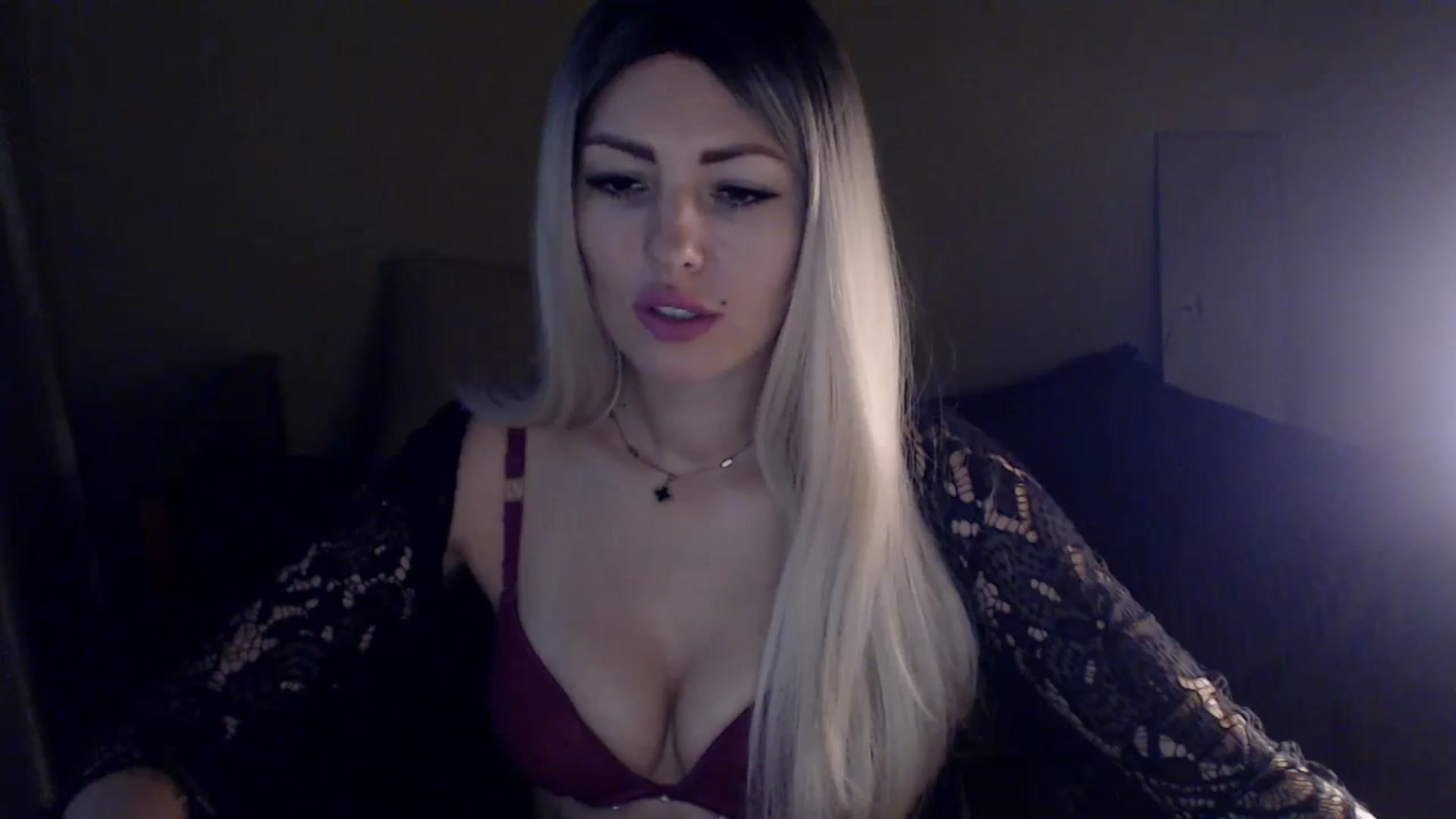 Gallery image thumbnail from Sabine8's myfreecams stream on, 12/20/2024, 13:52 image 9 of 20