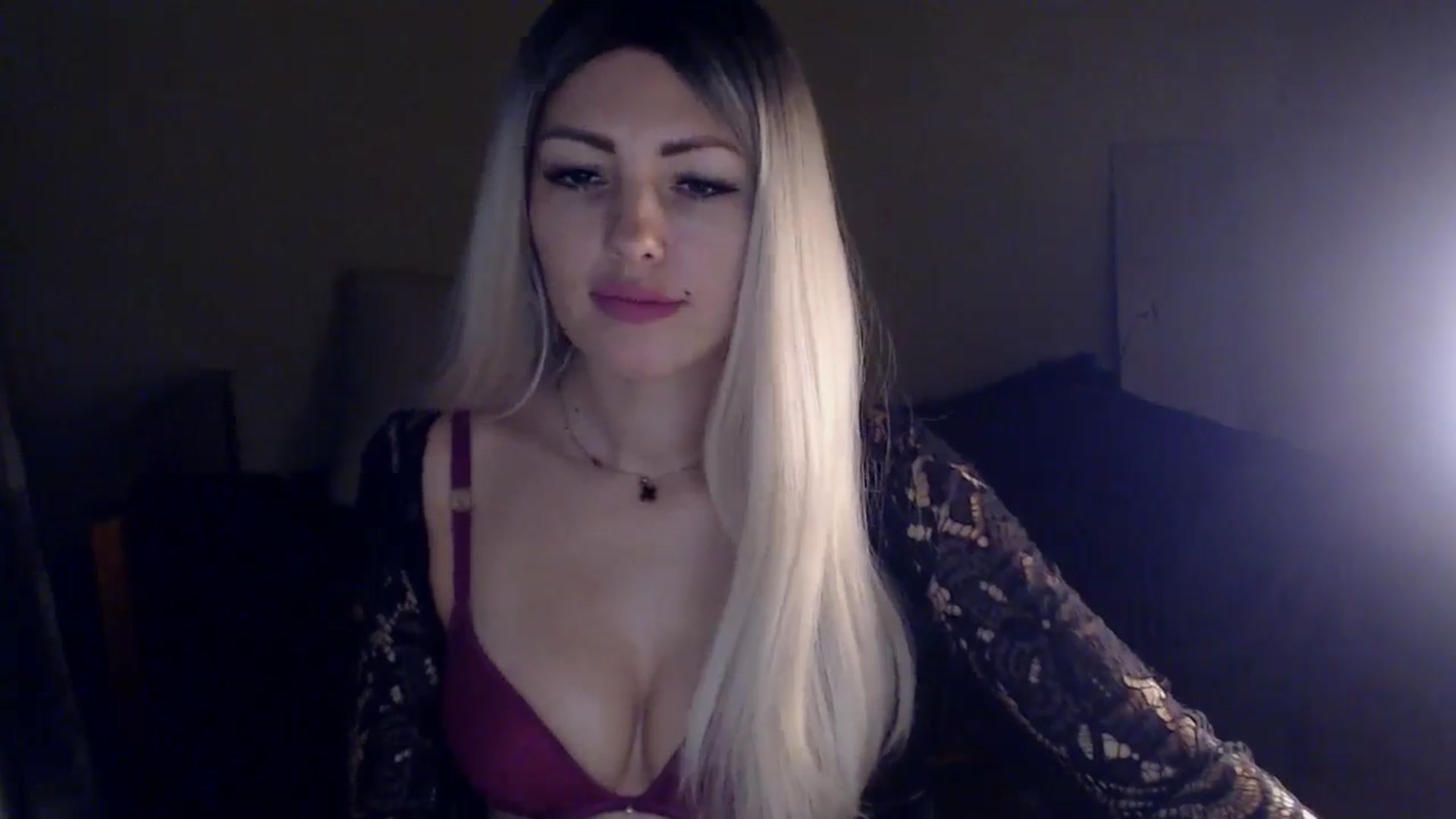 Gallery image thumbnail from Sabine8's myfreecams stream on, 12/20/2024, 13:52 image 16 of 20