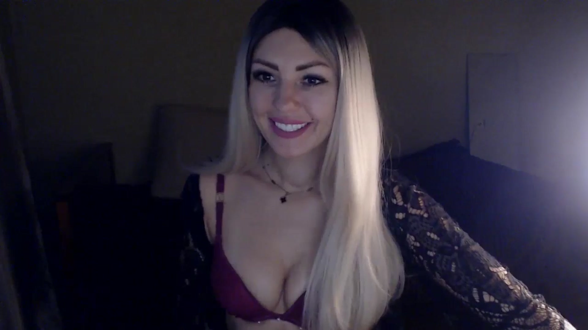 Gallery image thumbnail from Sabine8's myfreecams stream on, 12/20/2024, 13:52 image 11 of 20