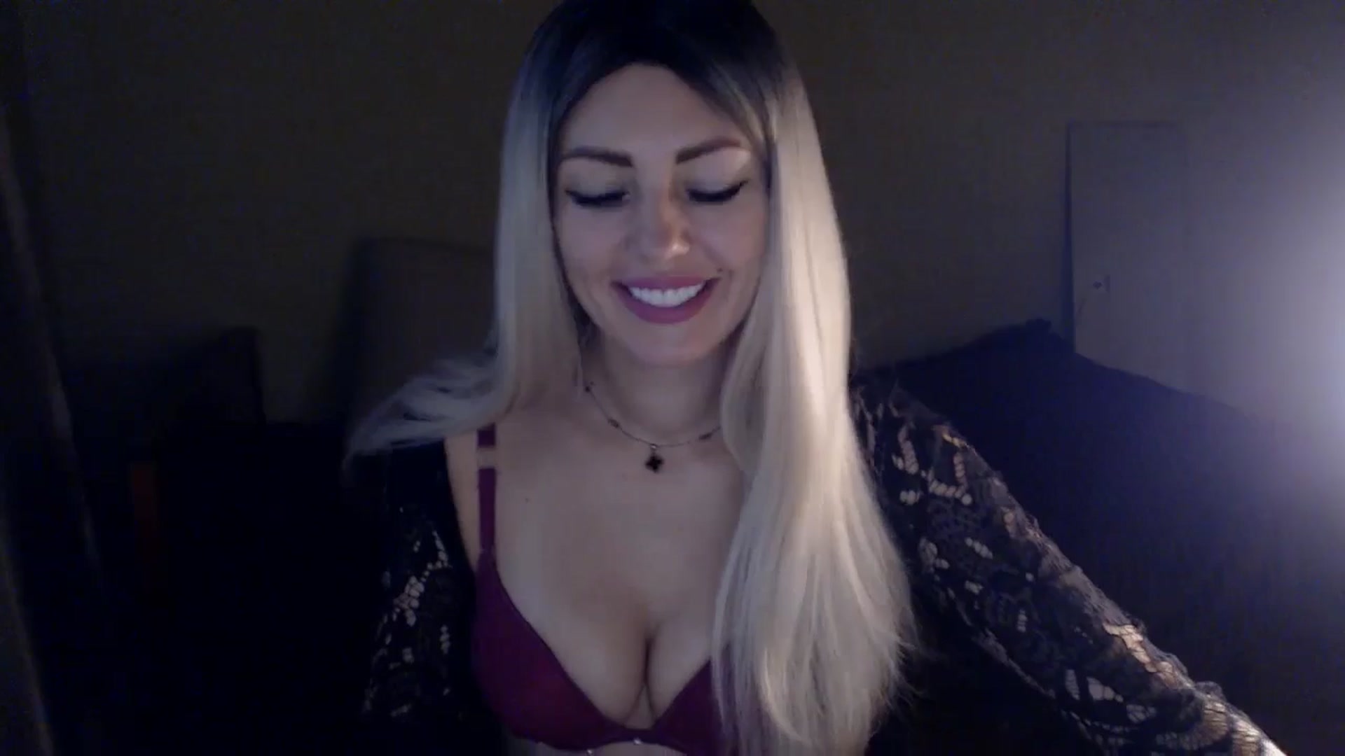 Gallery image thumbnail from Sabine8's myfreecams stream on, 12/20/2024, 13:52 image 7 of 20