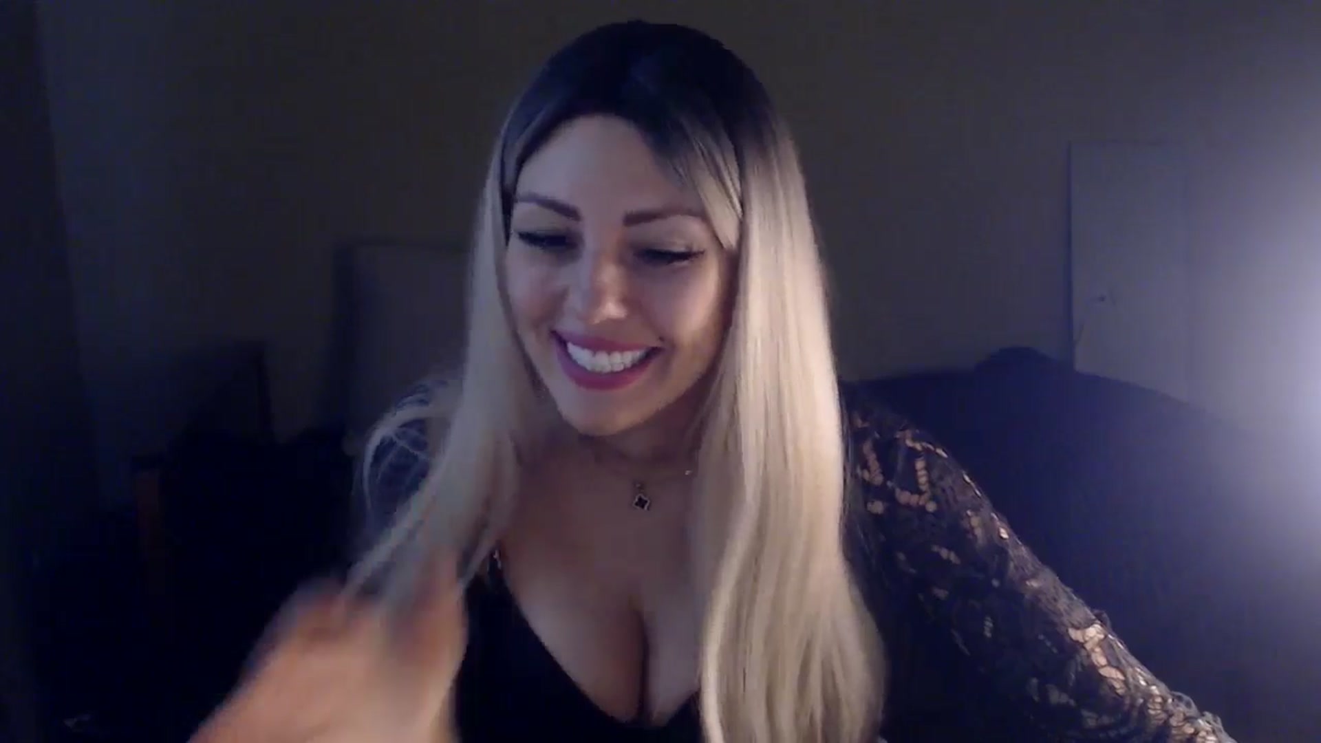 Gallery image thumbnail from Sabine8's myfreecams stream on, 12/26/2024, 11:16 image 15 of 20