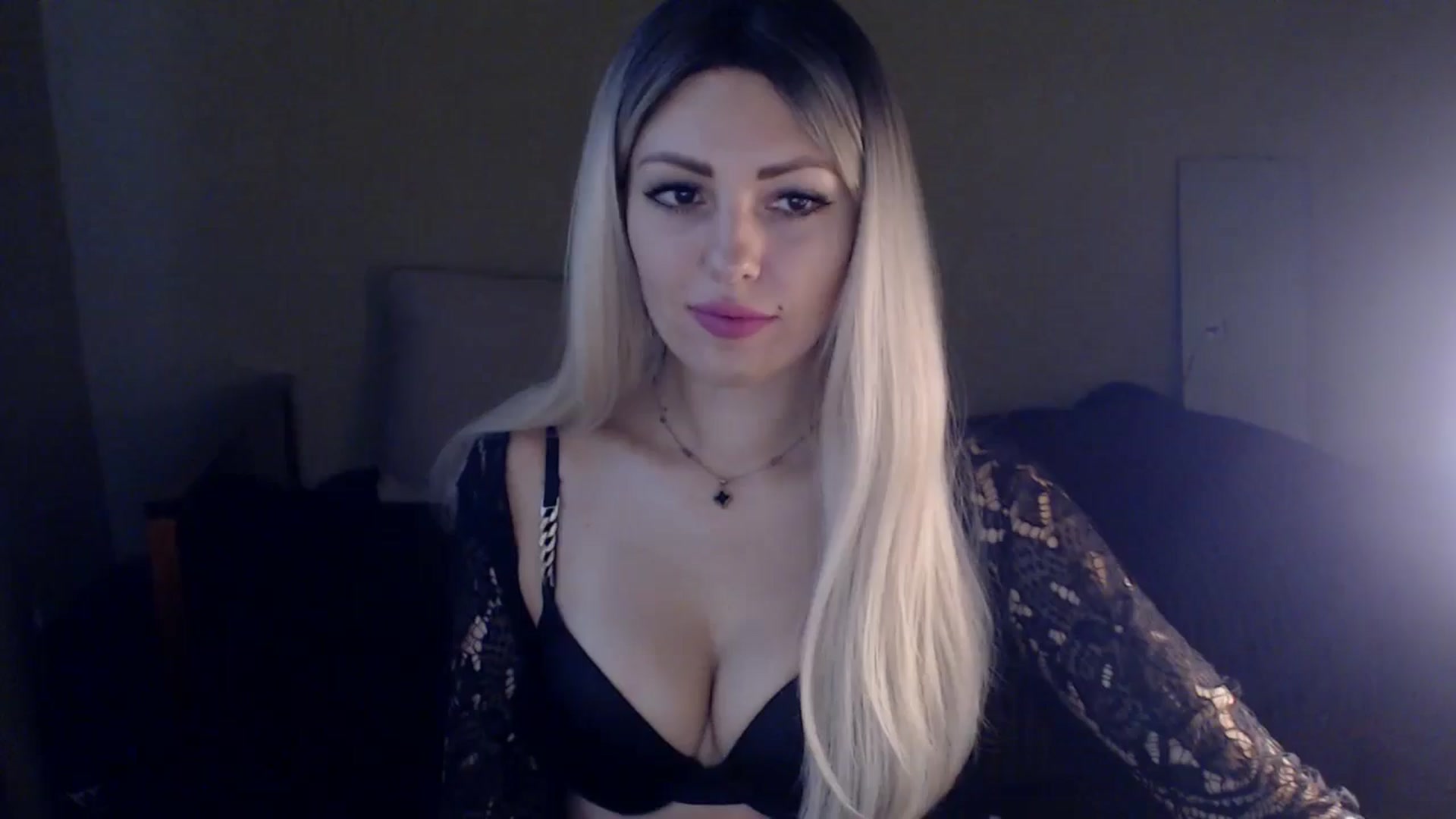 Gallery image thumbnail from Sabine8's myfreecams stream on, 12/26/2024, 11:16 image 1 of 20