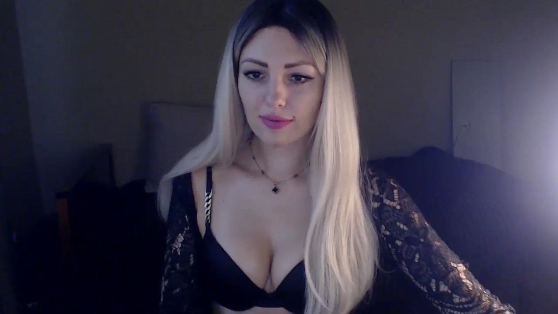 Gallery image thumbnail from Sabine8's myfreecams stream on, 12/26/2024, 11:16 image 3 of 20