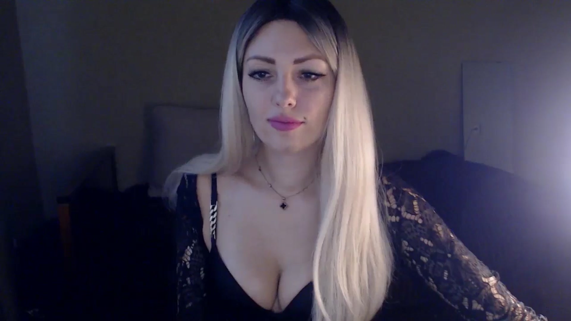 Gallery image thumbnail from Sabine8's myfreecams stream on, 12/26/2024, 11:16 image 2 of 20