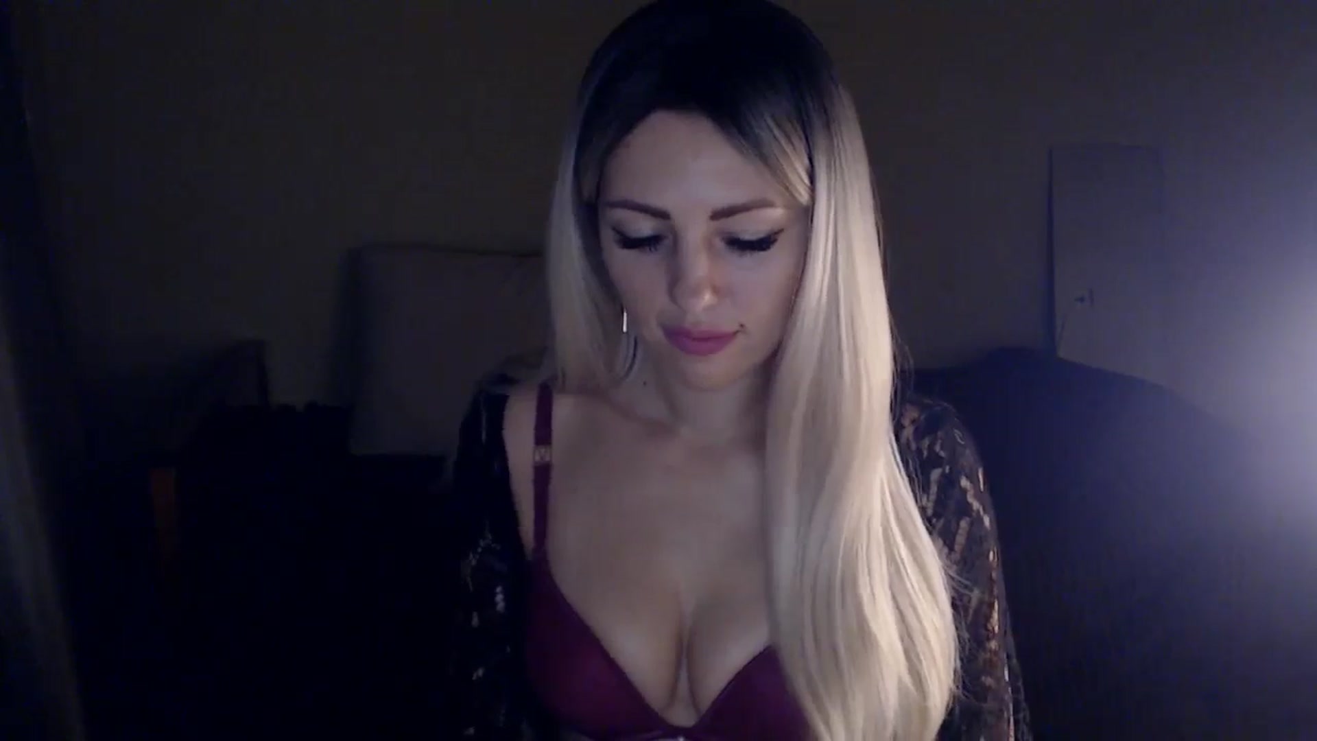 Gallery image thumbnail from Sabine8's myfreecams stream on, 12/27/2024, 14:03 image 12 of 20