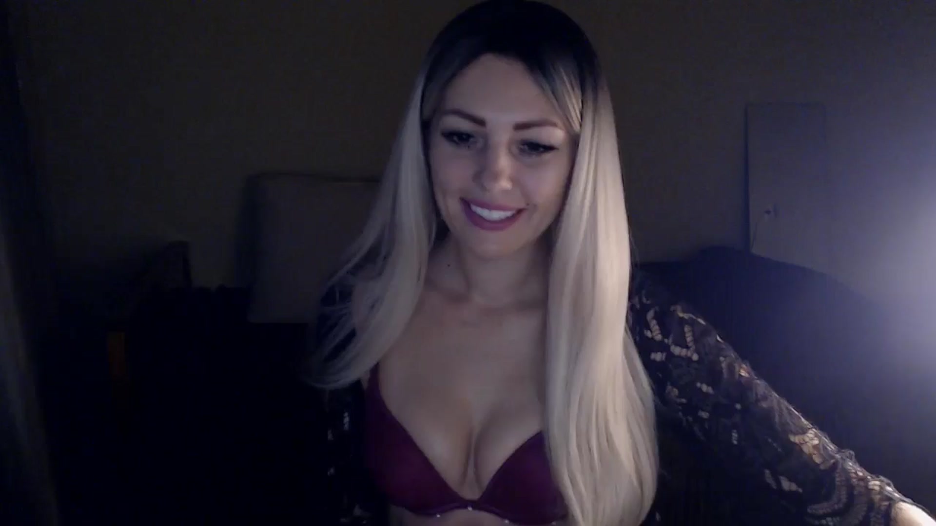 Gallery image thumbnail from Sabine8's myfreecams stream on, 12/27/2024, 14:03 image 2 of 20