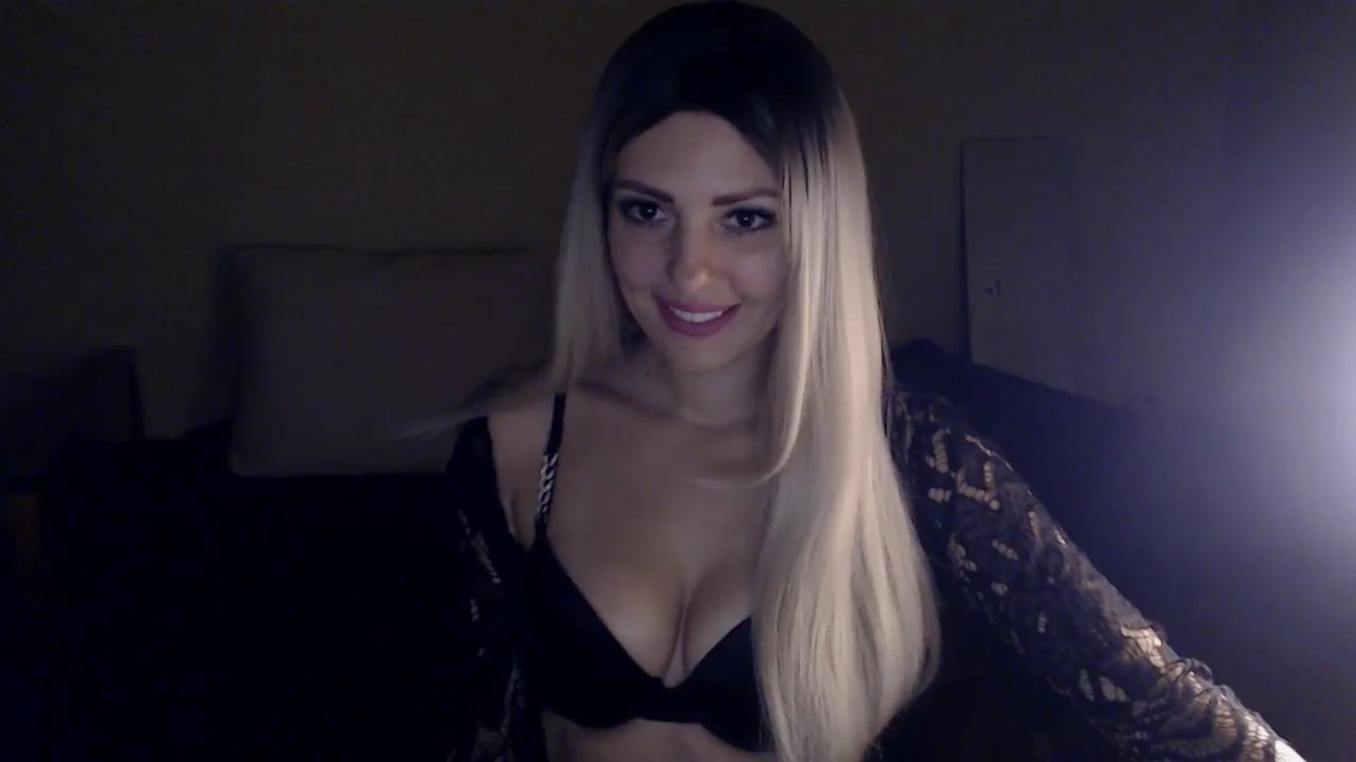Gallery image thumbnail from Sabine8's myfreecams stream on, 12/28/2024, 14:49 image 3 of 20