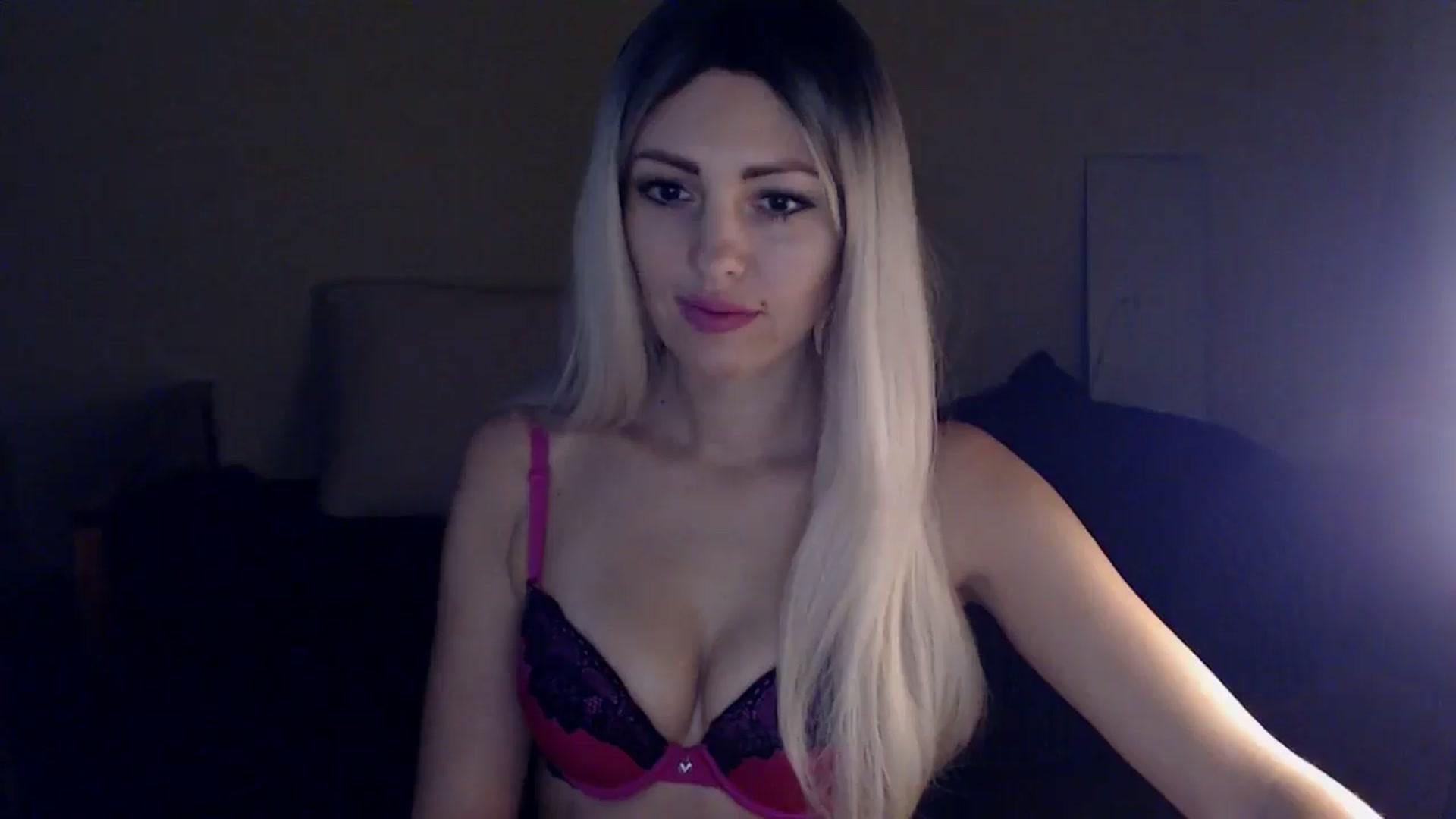 Gallery image thumbnail from Sabine8's myfreecams stream on, 01/04/2025, 13:58 image 2 of 20