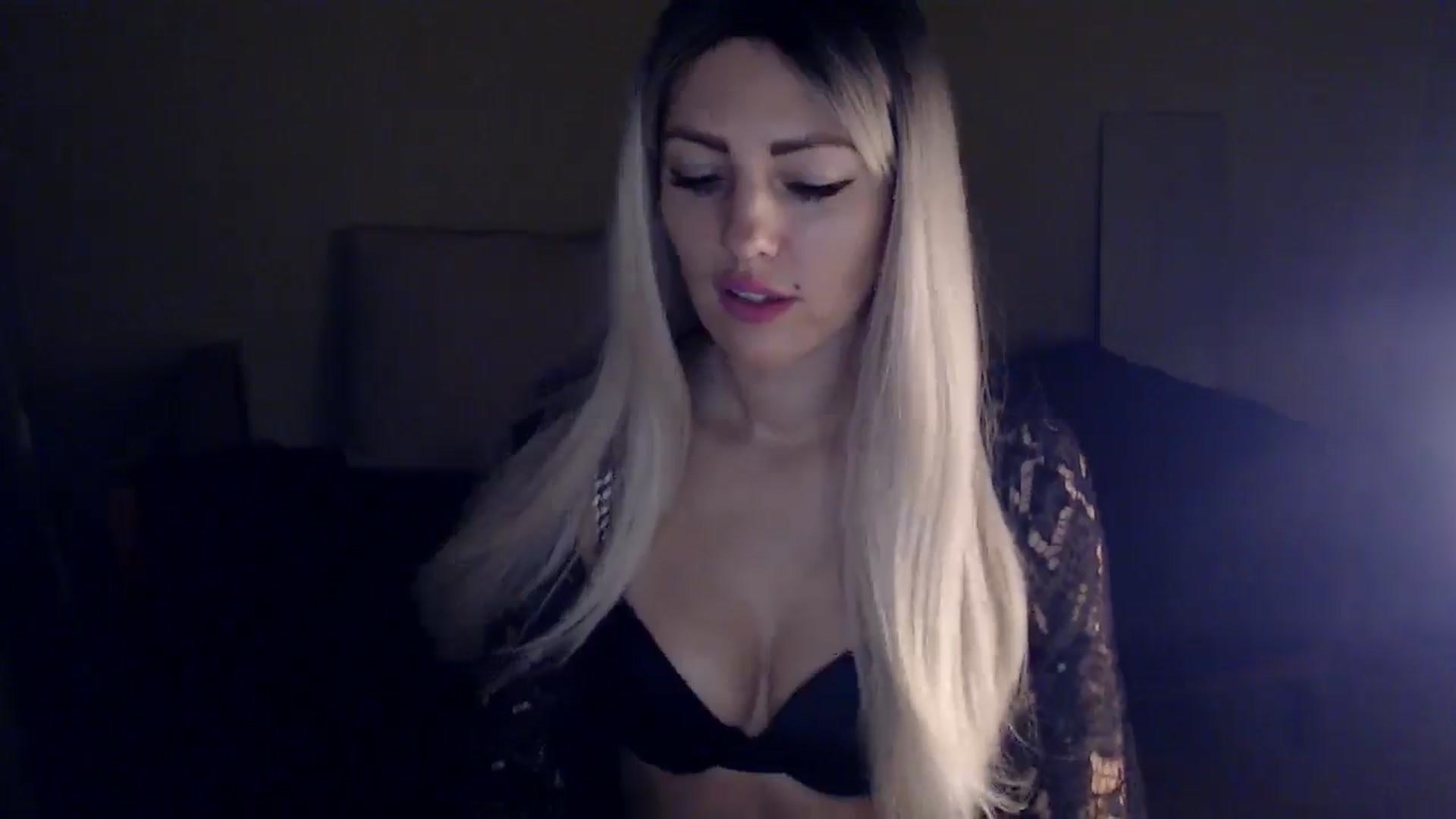 Gallery image thumbnail from Sabine8's myfreecams stream on, 01/07/2025, 15:45 image 8 of 20