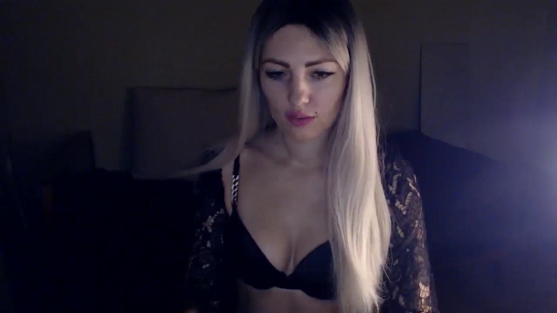 Gallery image thumbnail from Sabine8's myfreecams stream on, 01/07/2025, 15:45 image 6 of 20