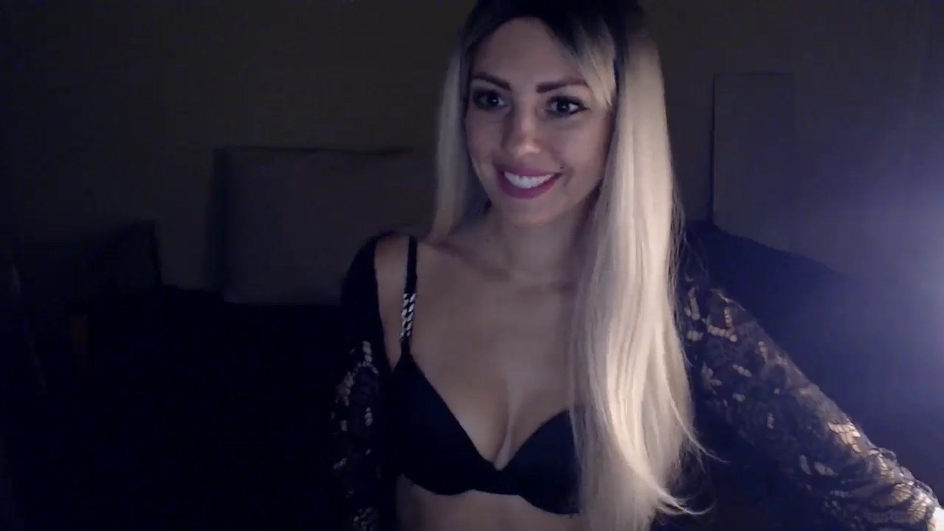 Gallery image thumbnail from Sabine8's myfreecams stream on, 01/07/2025, 15:45 image 19 of 20
