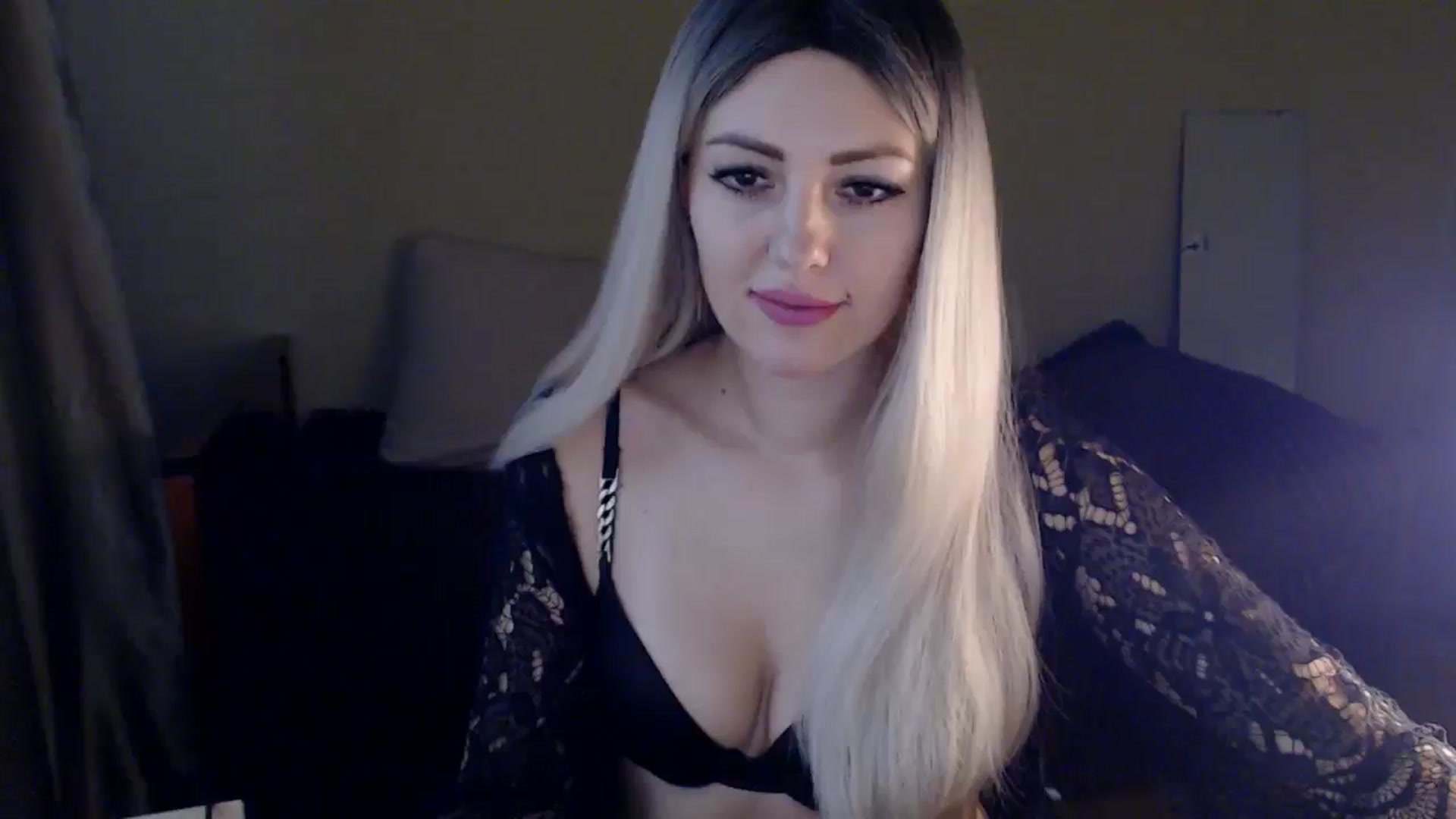 Gallery image thumbnail from Sabine8's myfreecams stream on, 01/30/2025, 11:29 image 13 of 20