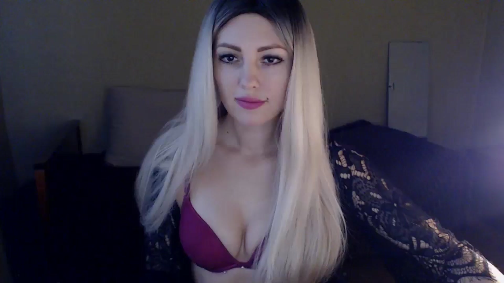 Gallery image thumbnail from Sabine8's myfreecams stream on, 02/05/2025, 13:32 image 14 of 20