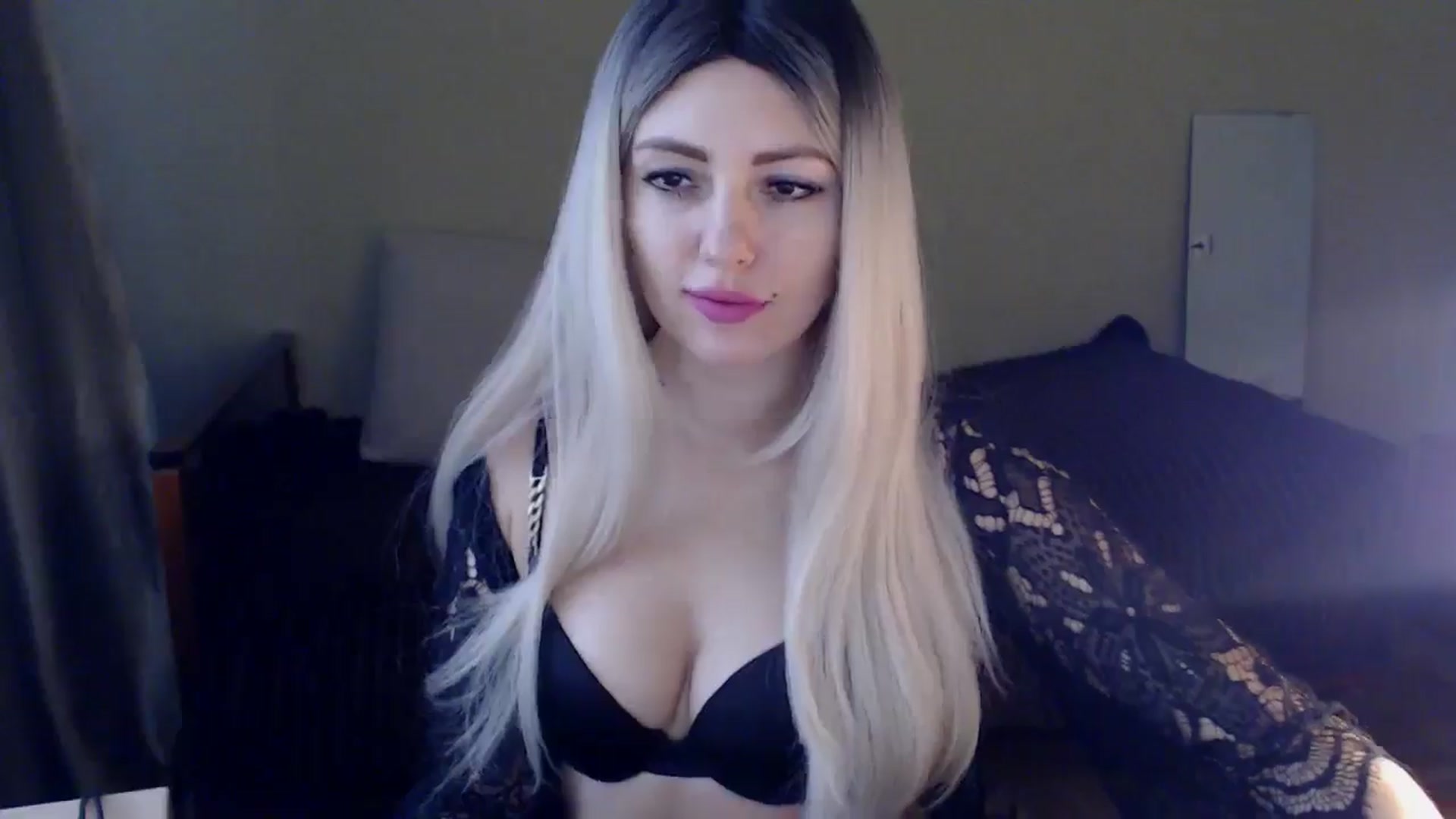 Gallery image thumbnail from Sabine8's myfreecams stream on, 02/06/2025, 10:58 image 10 of 20