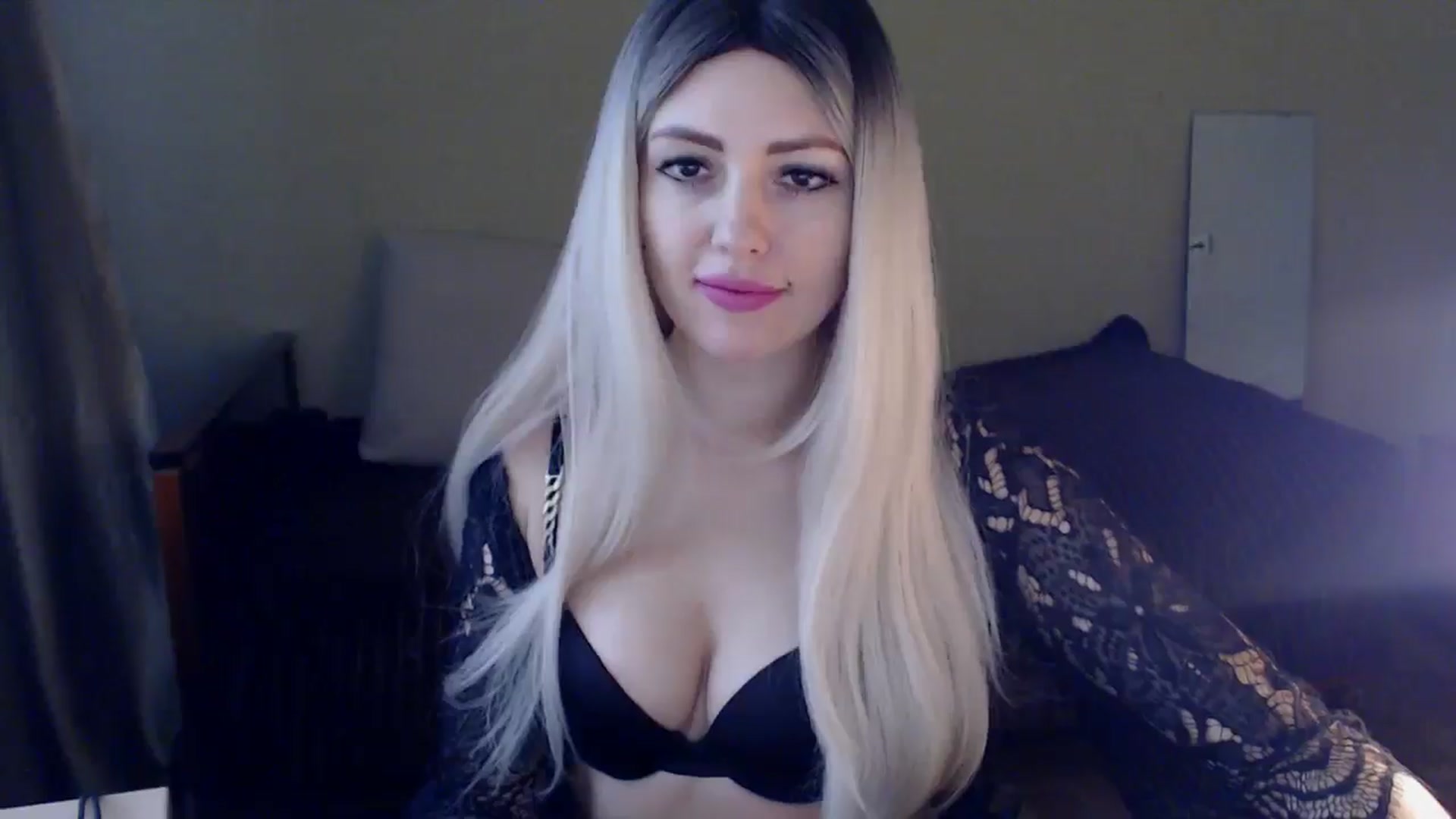 Gallery image thumbnail from Sabine8's myfreecams stream on, 02/06/2025, 10:58 image 9 of 20