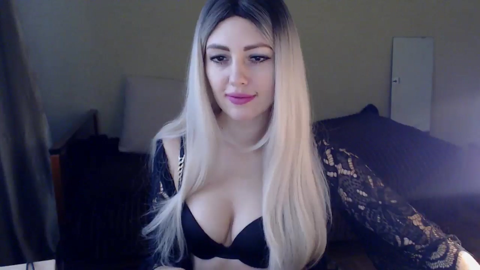 Gallery image thumbnail from Sabine8's myfreecams stream on, 02/06/2025, 10:58 image 4 of 20
