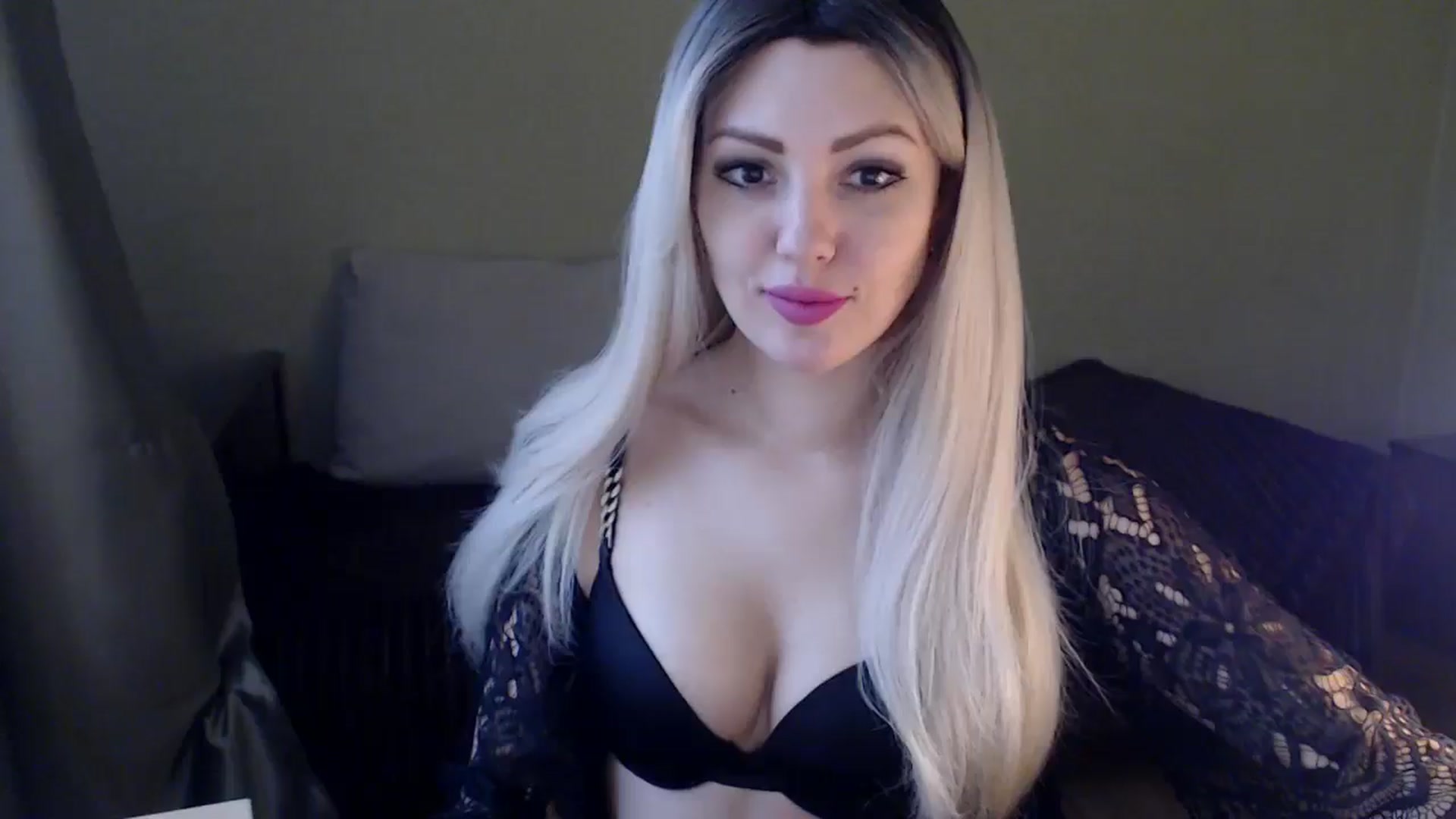 Gallery image thumbnail from Sabine8's myfreecams stream on, 03/06/2025, 11:14 image 6 of 20