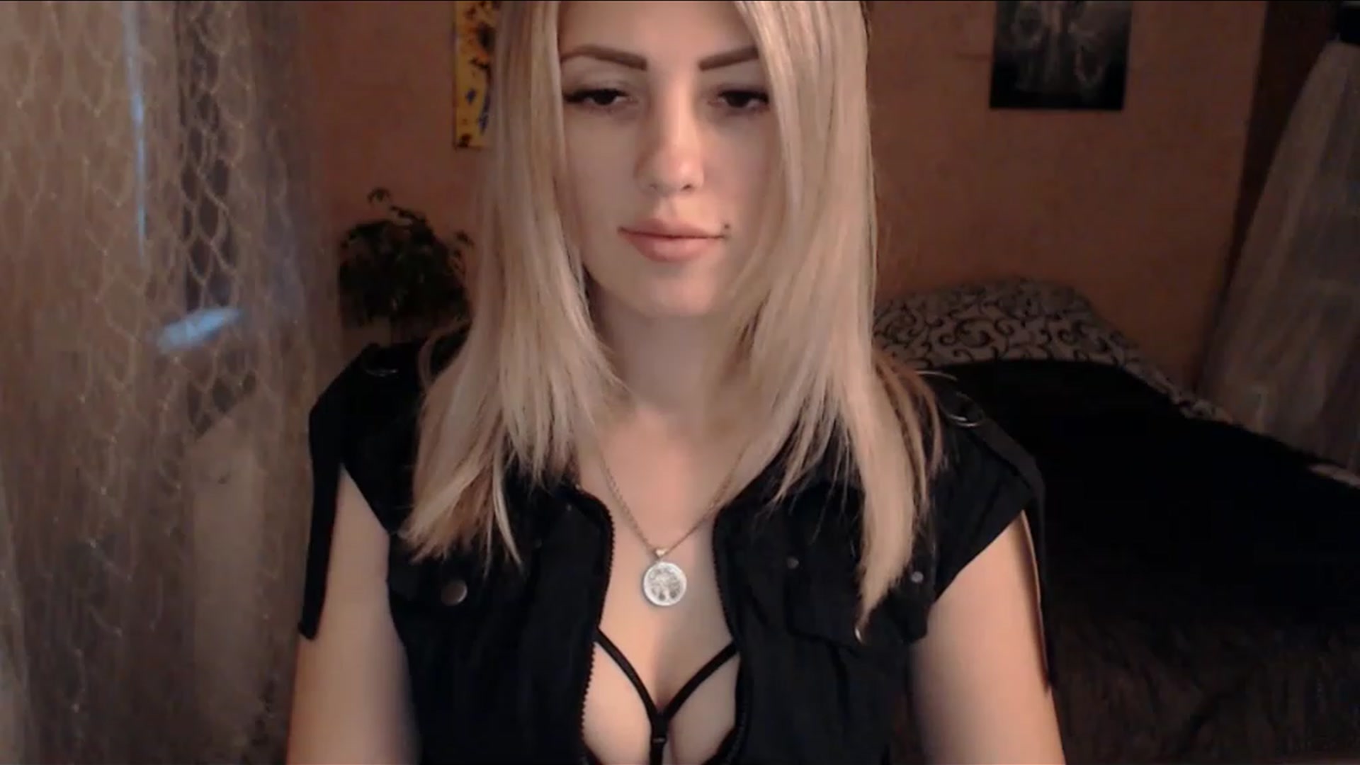 Gallery image thumbnail from SabineW's myfreecams stream on, 11/16/2022, 13:34 image 7 of 20