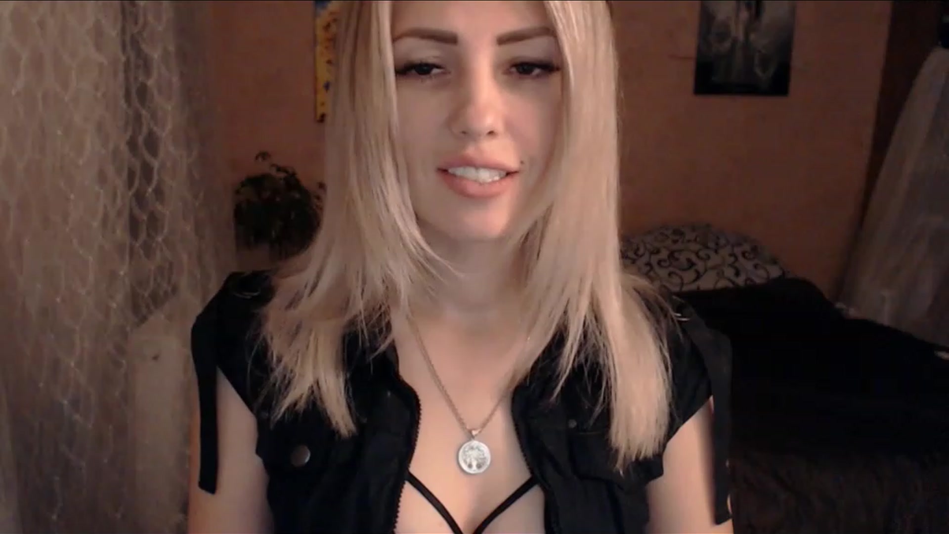 Gallery image thumbnail from SabineW's myfreecams stream on, 11/16/2022, 15:26 image 2 of 20