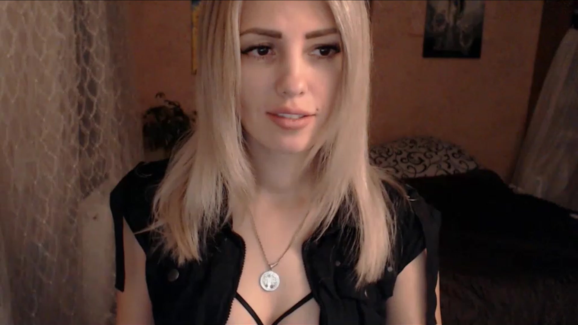 Gallery image thumbnail from SabineW's myfreecams stream on, 11/16/2022, 15:26 image 5 of 20