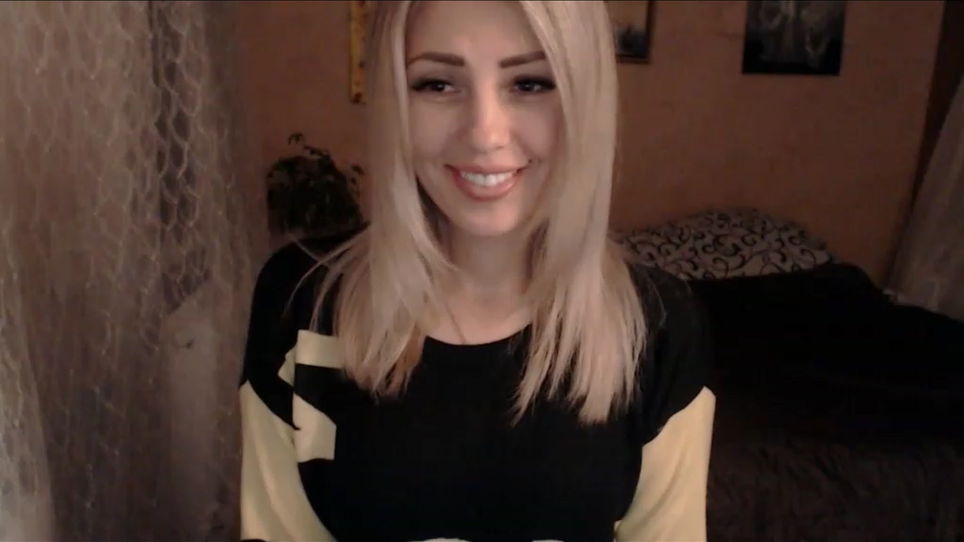 Gallery image thumbnail from SabineW's myfreecams stream on, 11/16/2022, 15:26 image 13 of 20