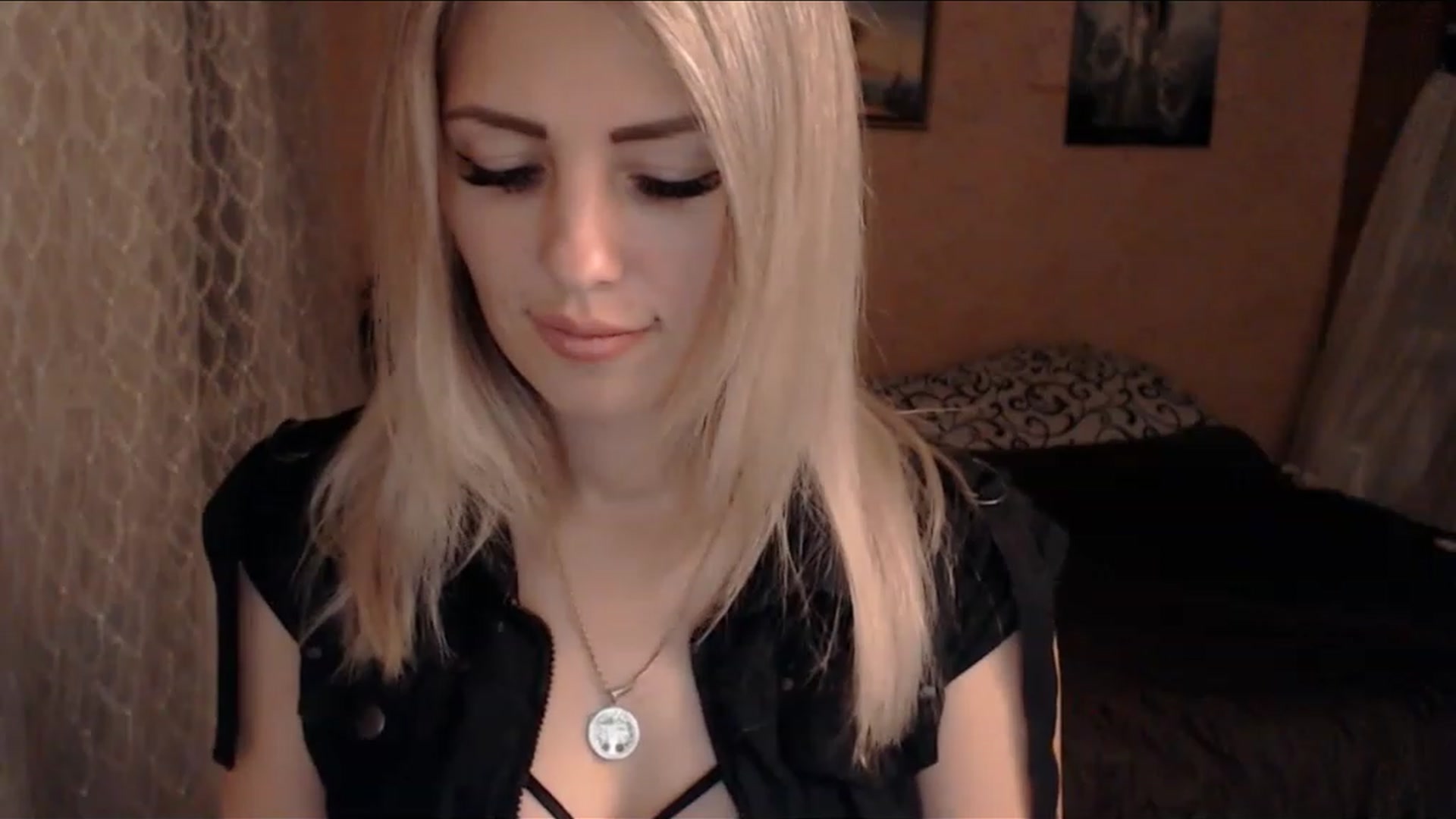 Gallery image thumbnail from SabineW's myfreecams stream on, 11/16/2022, 15:26 image 7 of 20