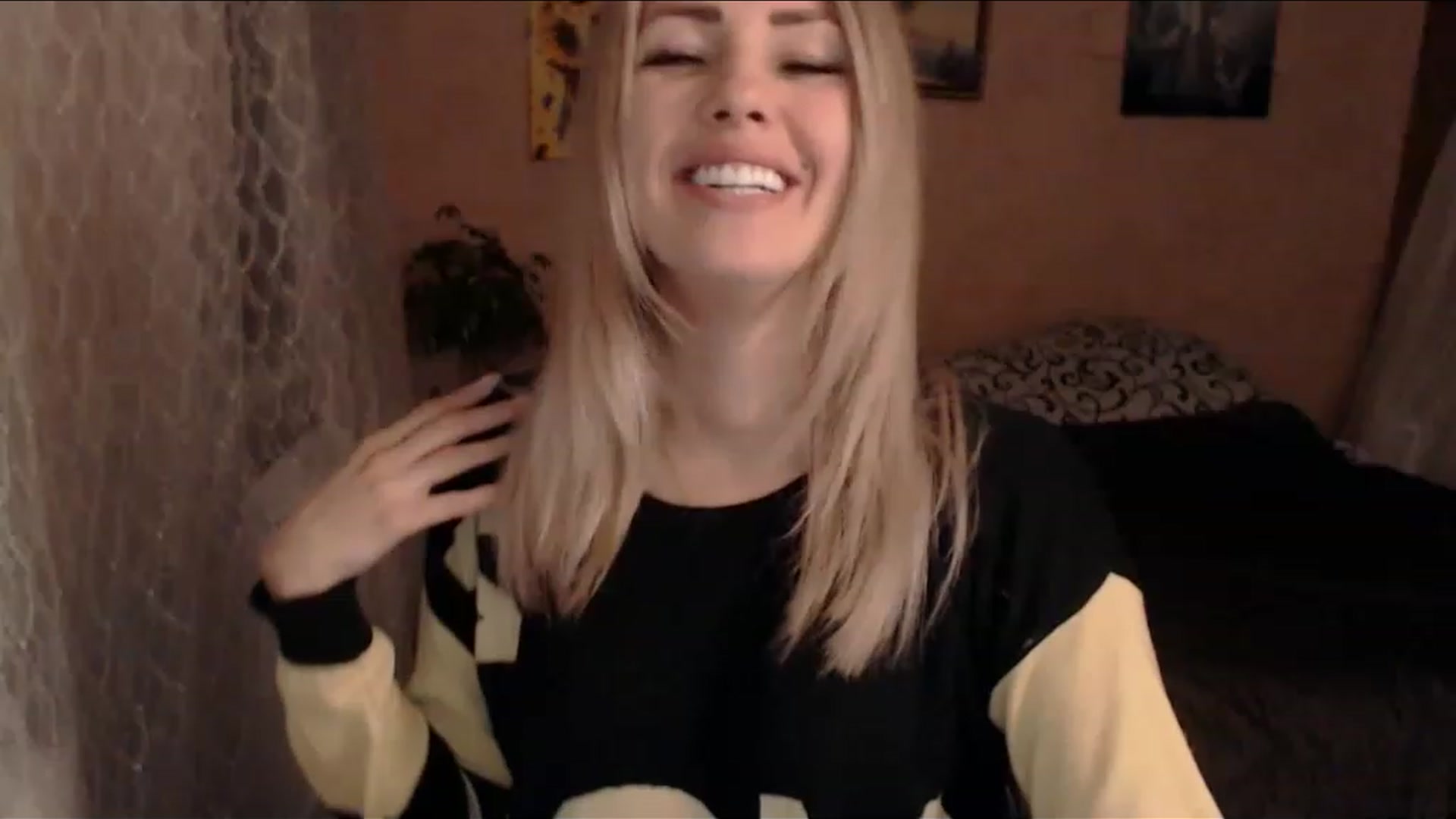 Gallery image thumbnail from SabineW's myfreecams stream on, 11/16/2022, 15:26 image 18 of 20