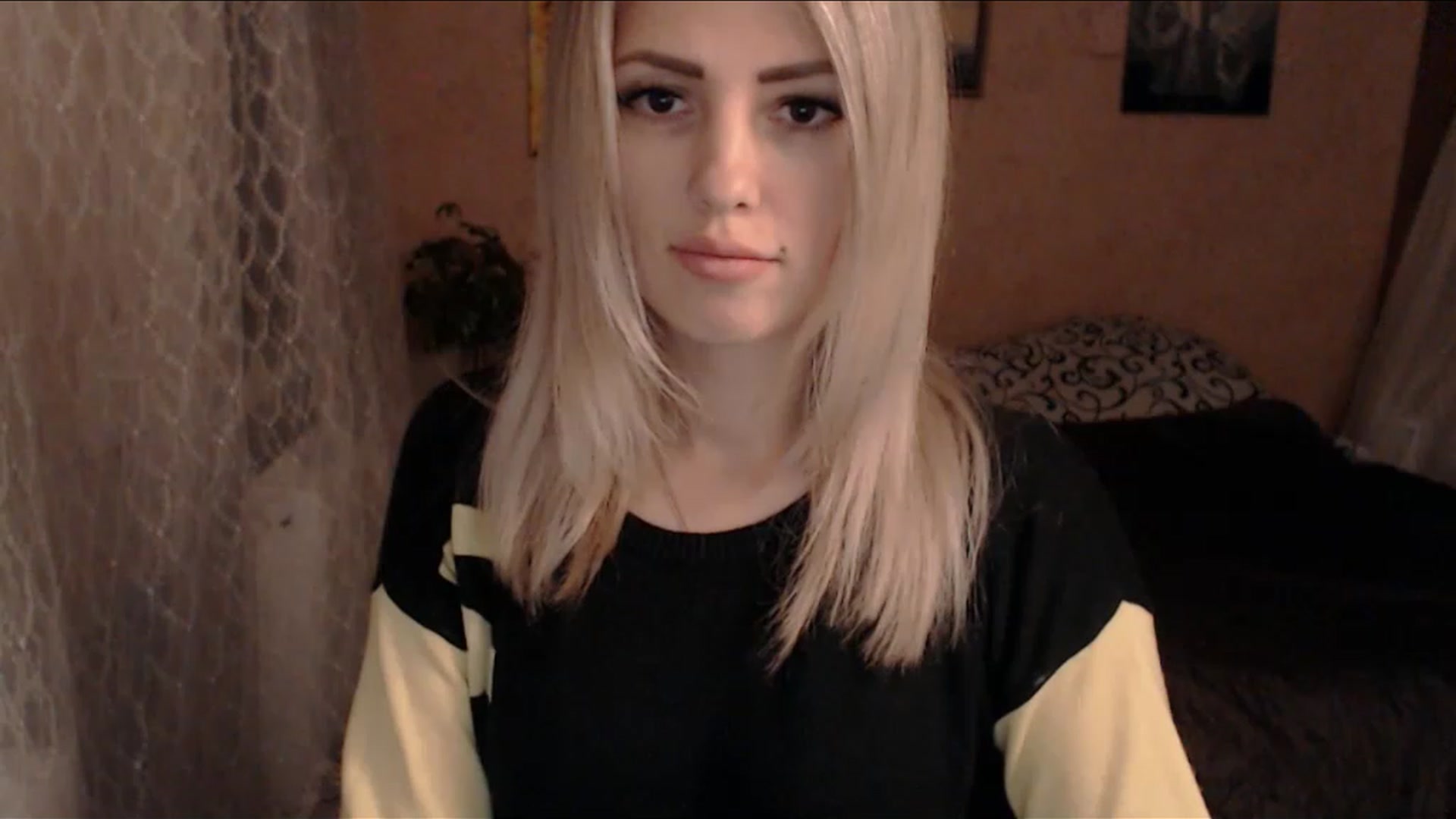 Gallery image thumbnail from SabineW's myfreecams stream on, 11/16/2022, 15:26 image 15 of 20