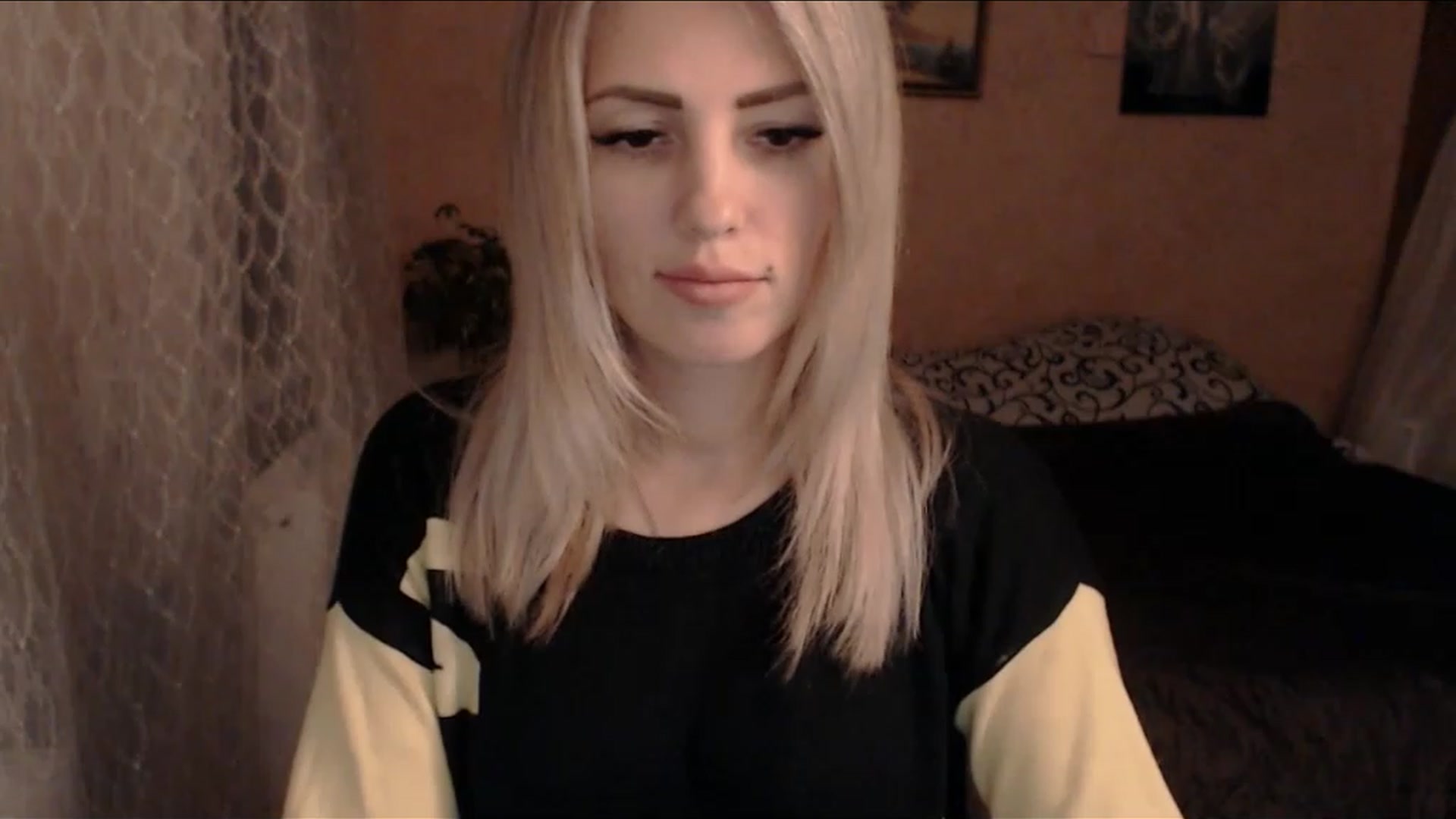 Gallery image thumbnail from SabineW's myfreecams stream on, 11/16/2022, 15:26 image 19 of 20