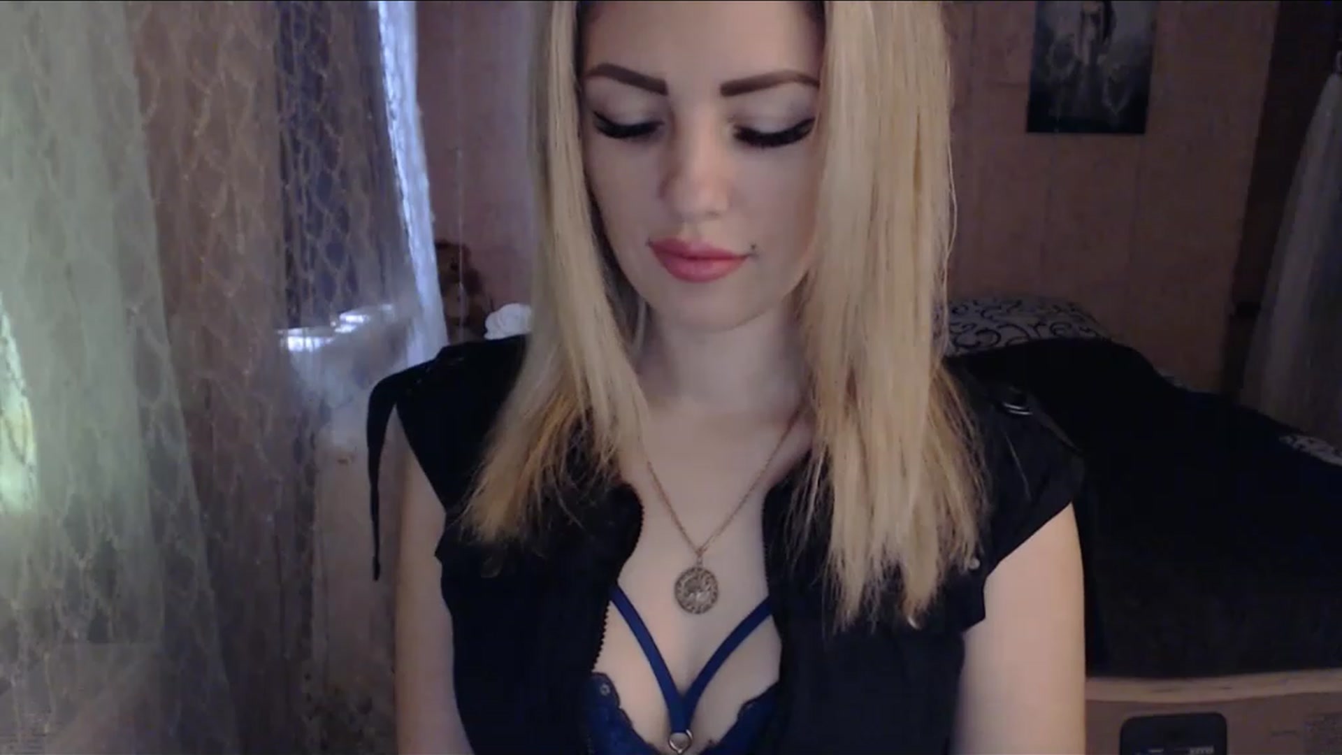 Gallery image thumbnail from SabineW's myfreecams stream on, 02/25/2023, 12:29 image 13 of 20