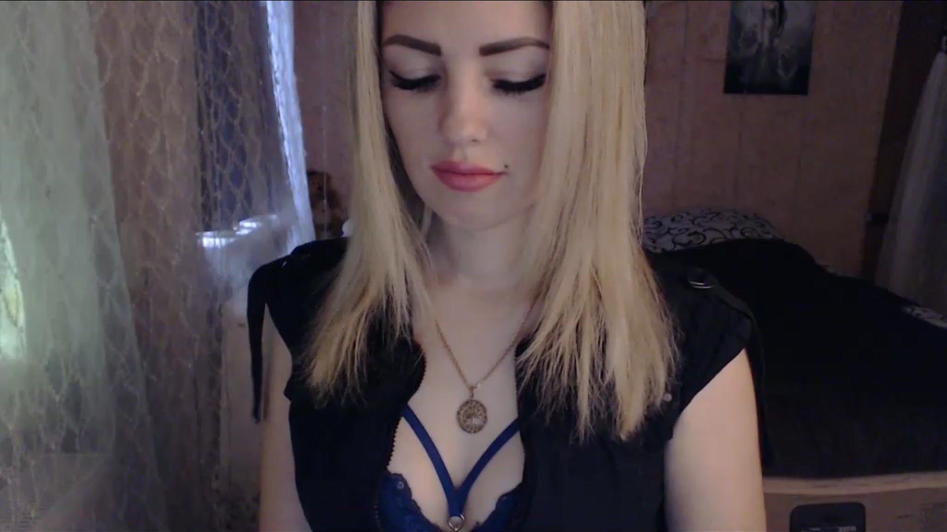 Gallery image thumbnail from SabineW's myfreecams stream on, 02/25/2023, 12:29 image 10 of 20