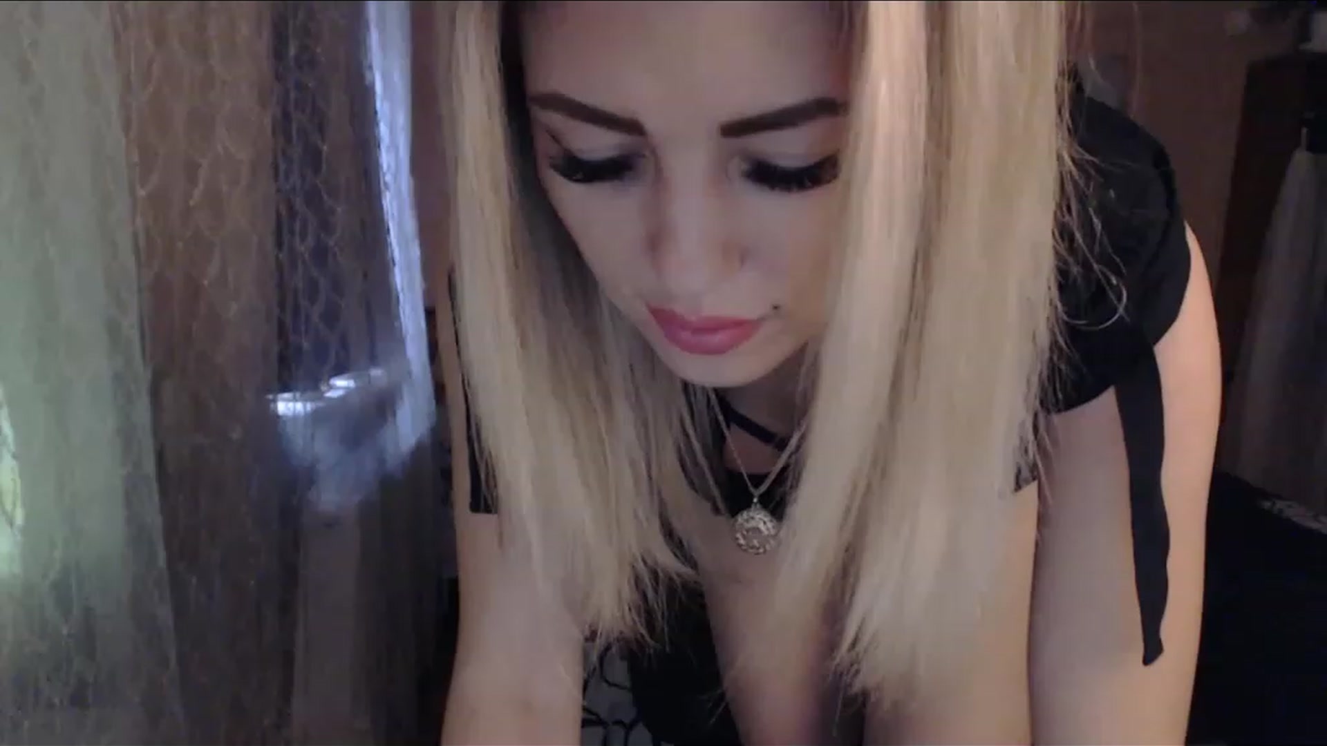 Gallery image thumbnail from SabineW's myfreecams stream on, 02/25/2023, 13:33 image 16 of 20