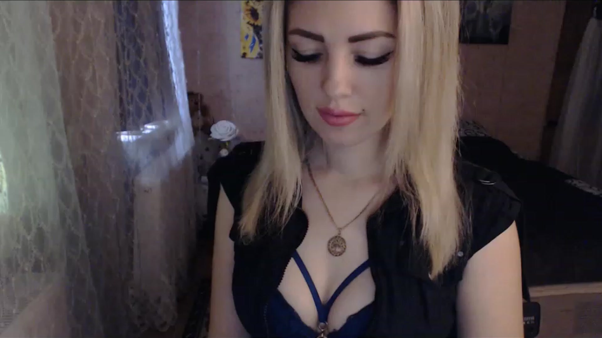 Gallery image thumbnail from SabineW's myfreecams stream on, 02/25/2023, 13:33 image 7 of 20