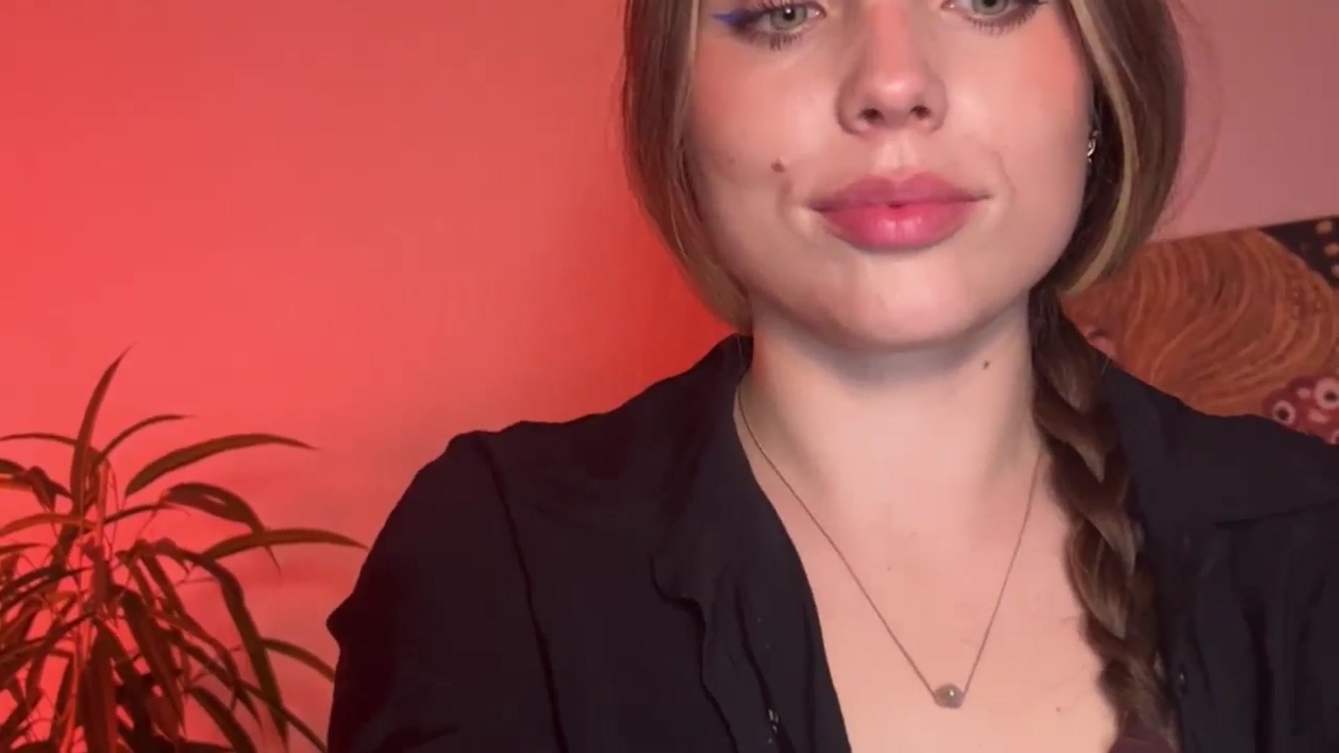 Gallery image thumbnail from SabrinaGolden's myfreecams stream on, 09/28/2024, 19:54 image 2 of 20