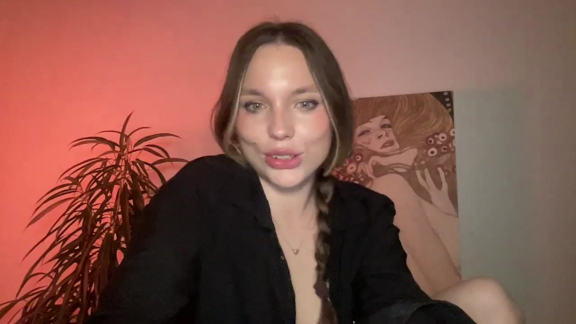 Gallery image thumbnail from SabrinaGolden's myfreecams stream on, 09/28/2024, 19:54 image 13 of 20