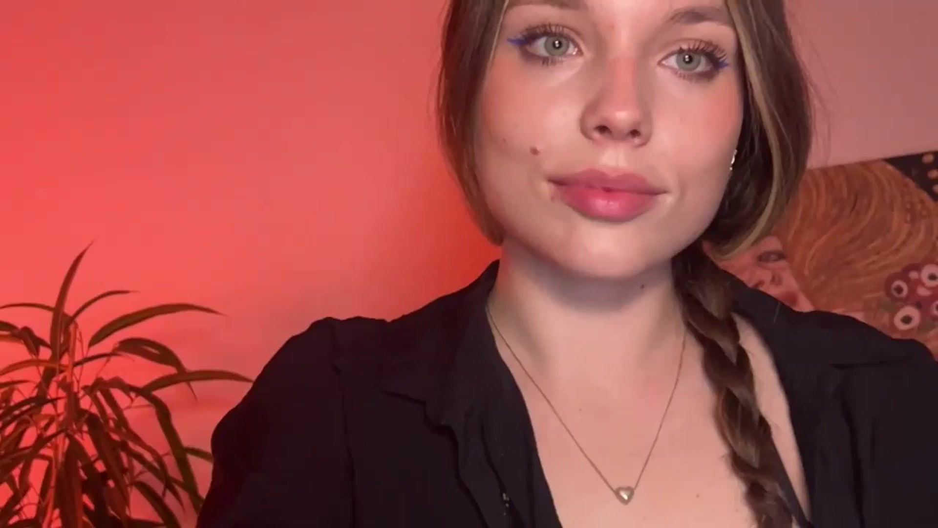 Gallery image thumbnail from SabrinaGolden's myfreecams stream on, 09/28/2024, 19:54 image 1 of 20