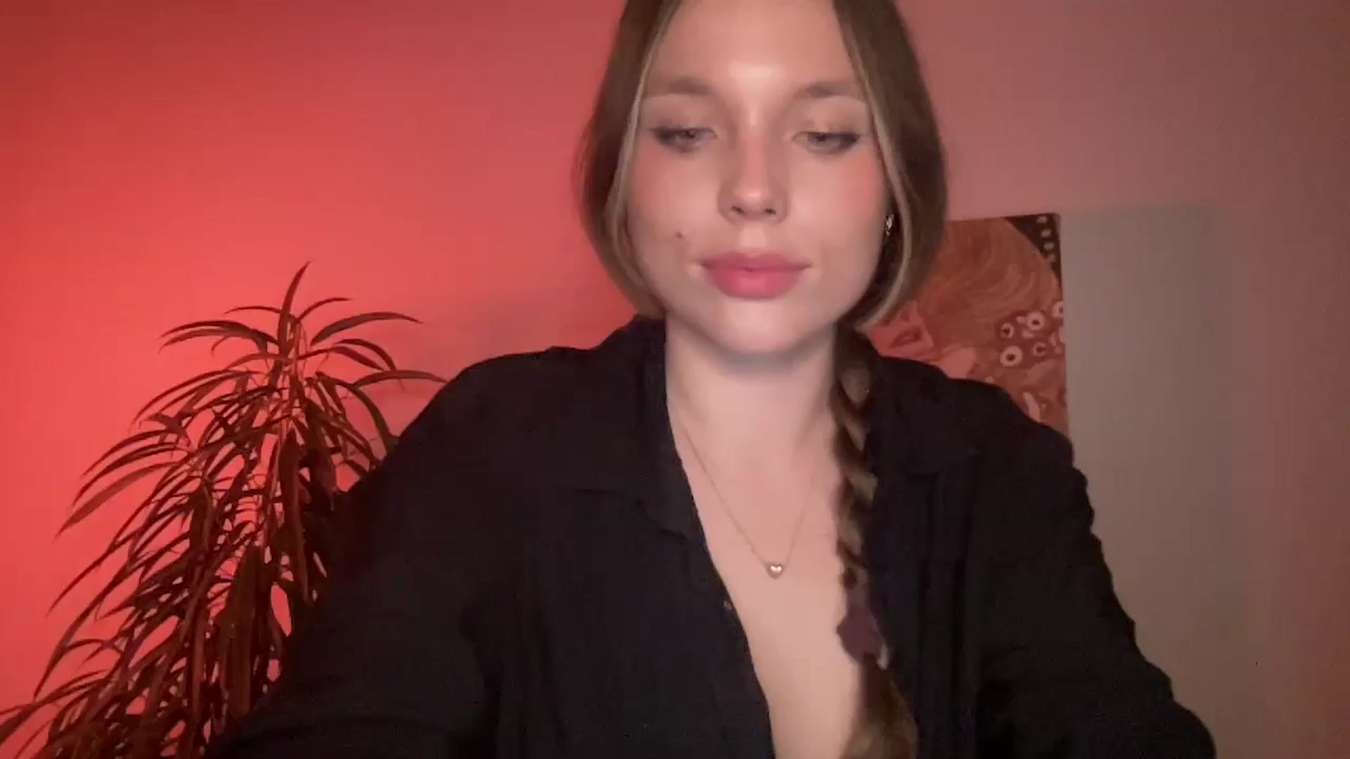 Gallery image thumbnail from SabrinaGolden's myfreecams stream on, 09/28/2024, 19:54 image 8 of 20