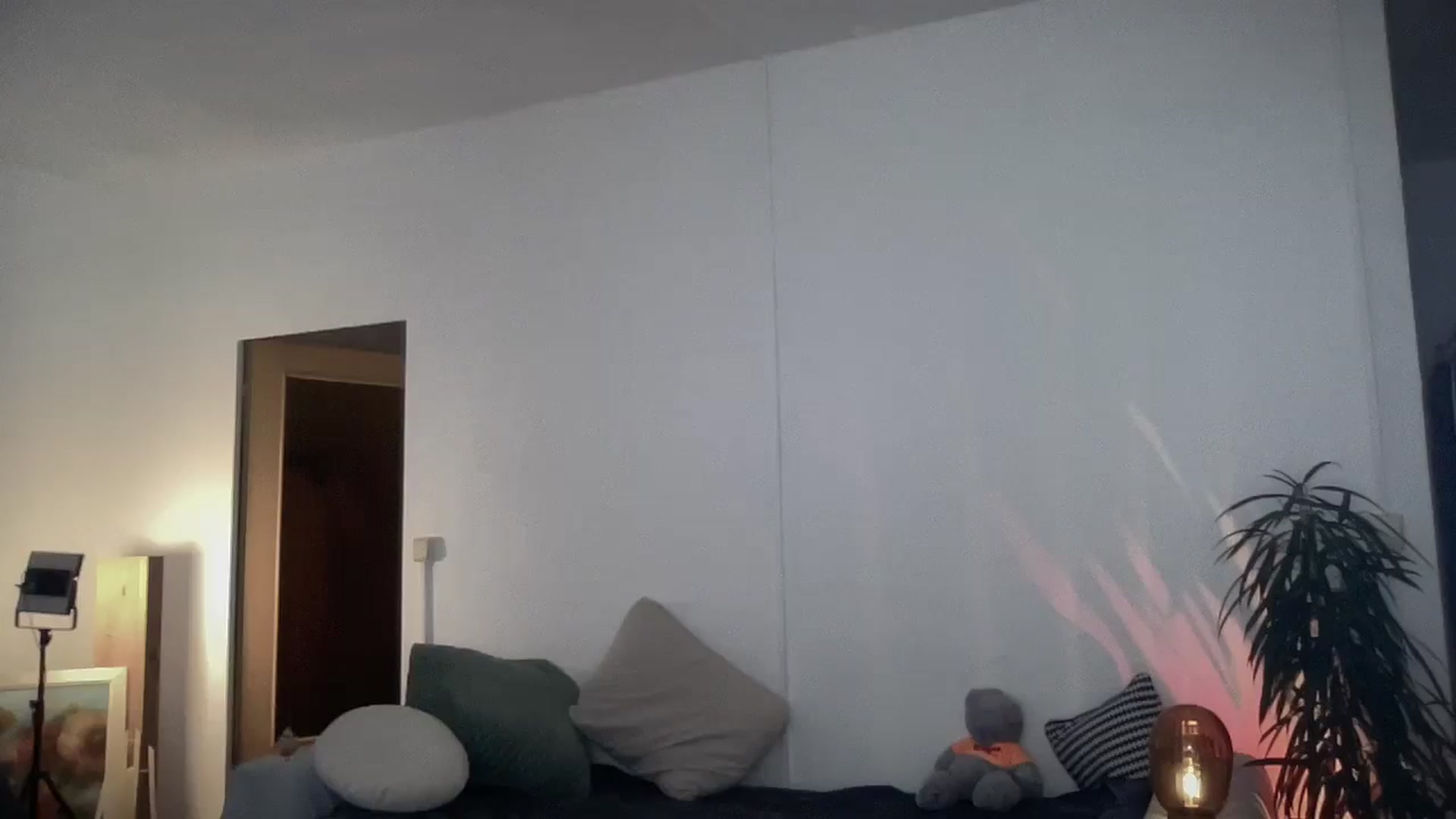 Gallery image thumbnail from SabrinaGolden's myfreecams stream on, 05/07/2025, 24:01 image 6 of 20
