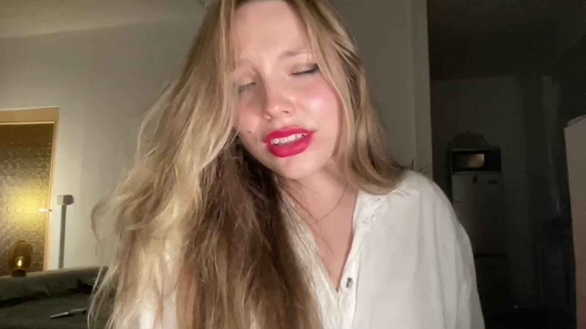 Gallery image thumbnail from SabrinaGolden's myfreecams stream on, 08/02/2025, 03:13 image 6 of 20