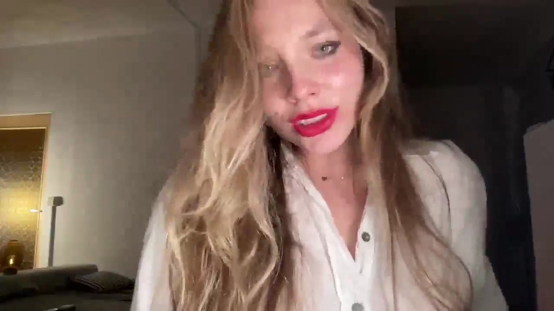 Gallery image thumbnail from SabrinaGolden's myfreecams stream on, 08/02/2025, 03:13 image 5 of 20