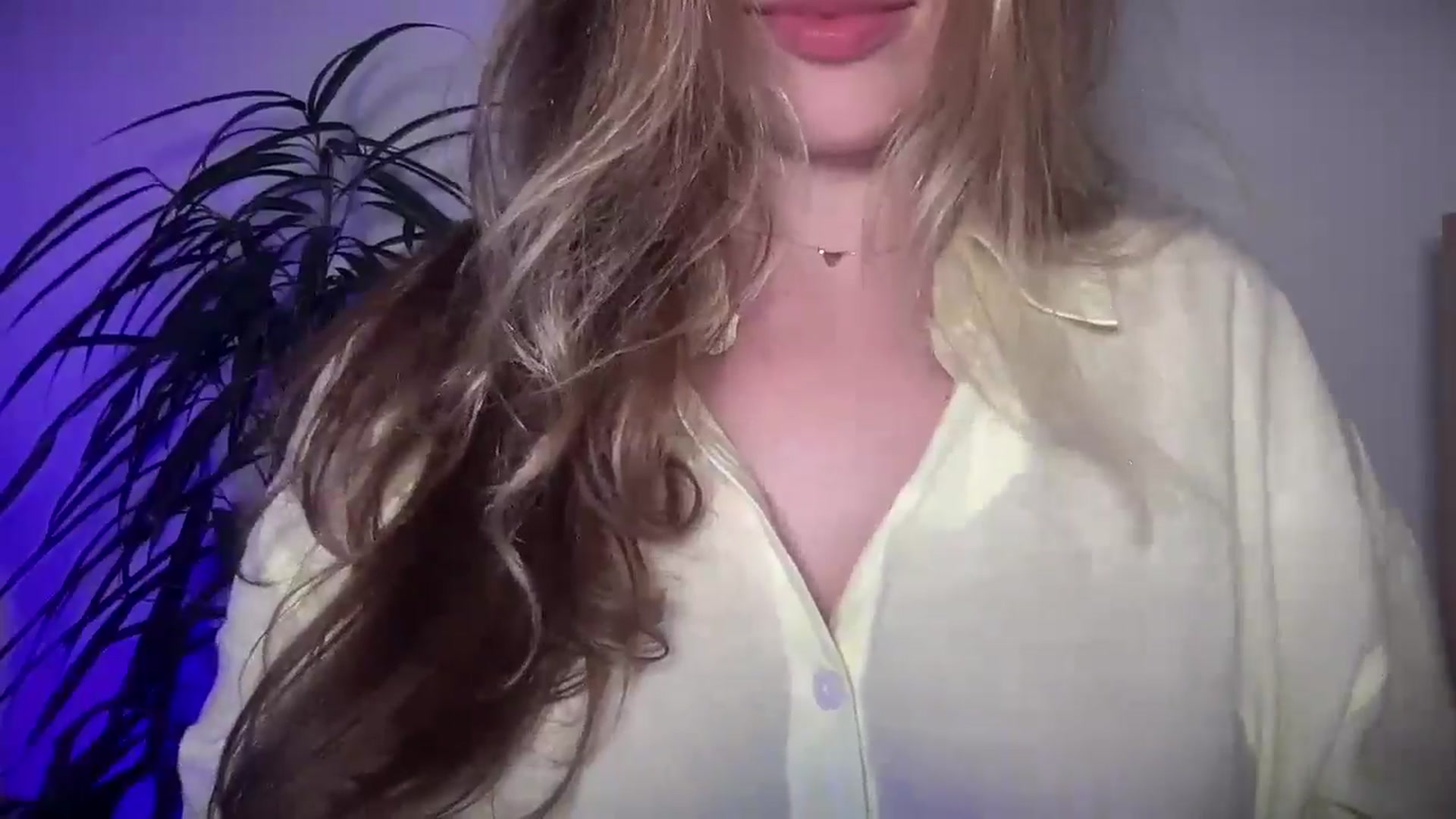 Gallery image thumbnail from SabrinaGolden's myfreecams stream on, 08/17/2025, 24:58 image 20 of 20