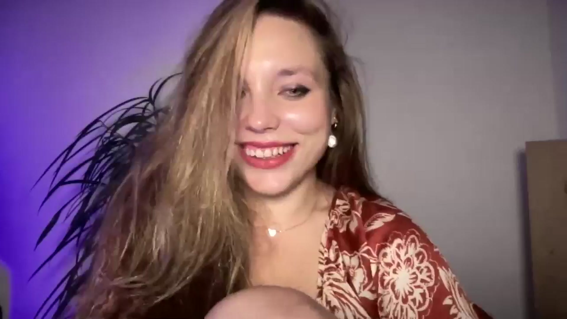 Gallery image thumbnail from SabrinaGolden's myfreecams stream on, 09/01/2025, 04:29 image 12 of 20