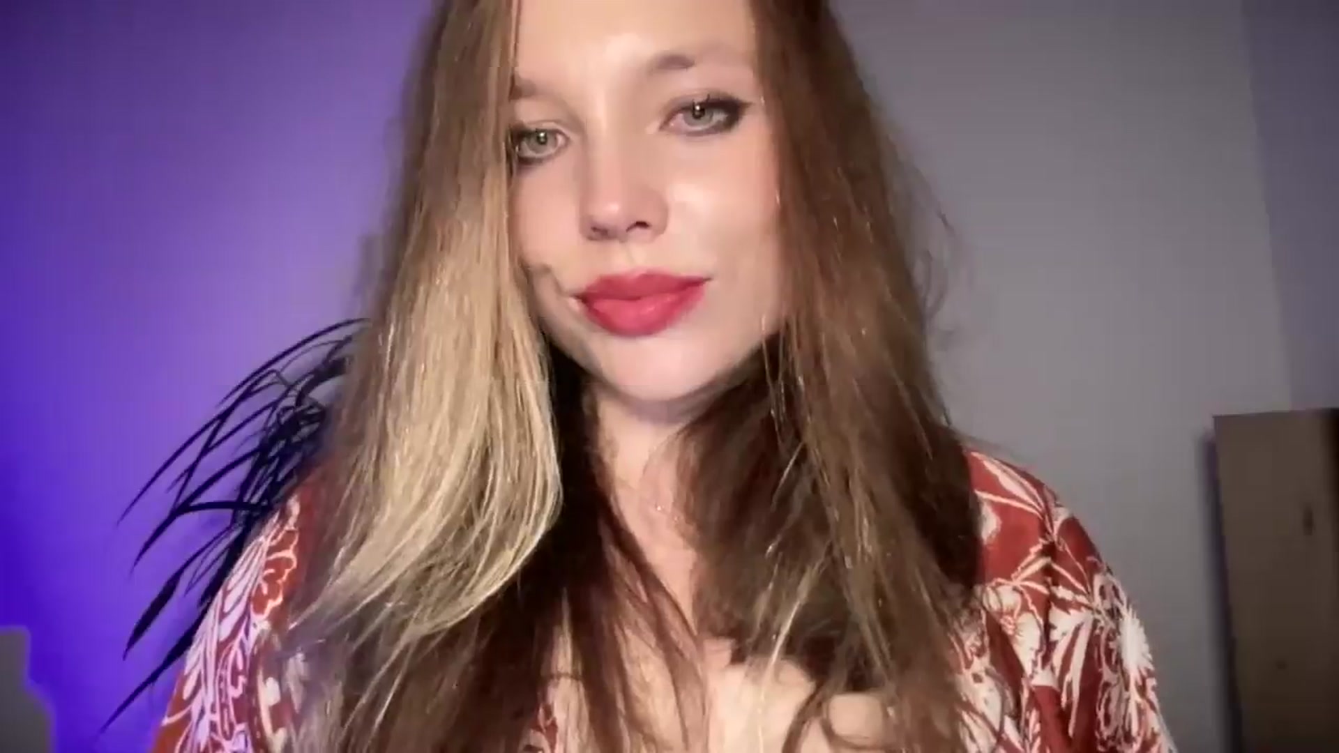 Gallery image thumbnail from SabrinaGolden's myfreecams stream on, 09/01/2025, 04:29 image 3 of 20