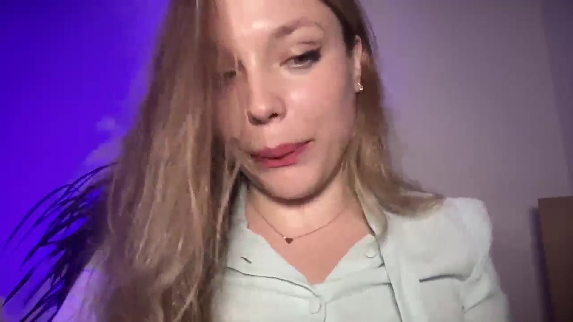 Gallery image thumbnail from SabrinaGolden's myfreecams stream on, 09/04/2025, 02:43 image 7 of 20