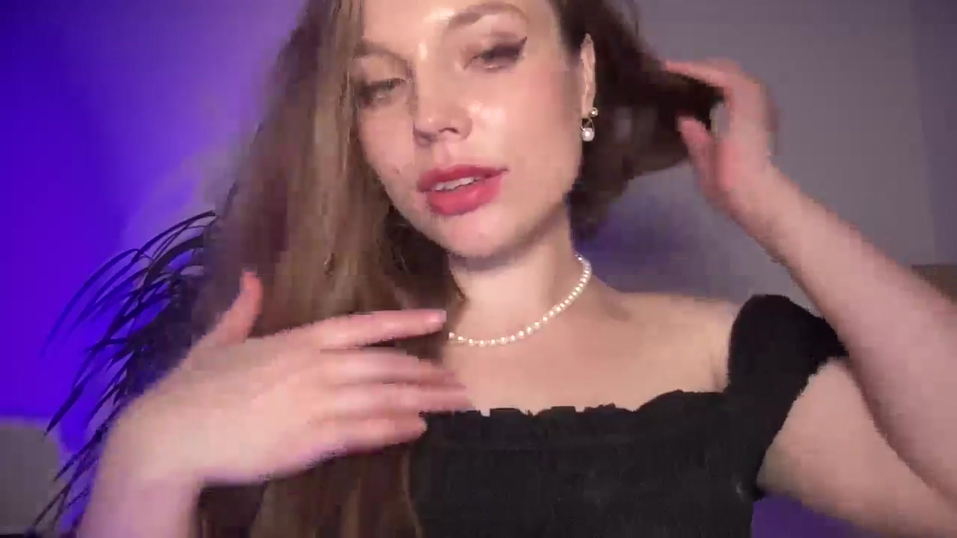 Gallery image thumbnail from SabrinaGolden's myfreecams stream on, 09/07/2025, 01:06 image 19 of 20