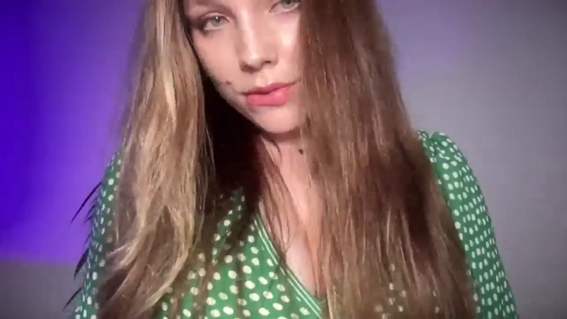 Gallery image thumbnail from SabrinaGolden's myfreecams stream on, 09/14/2025, 24:00 image 2 of 20